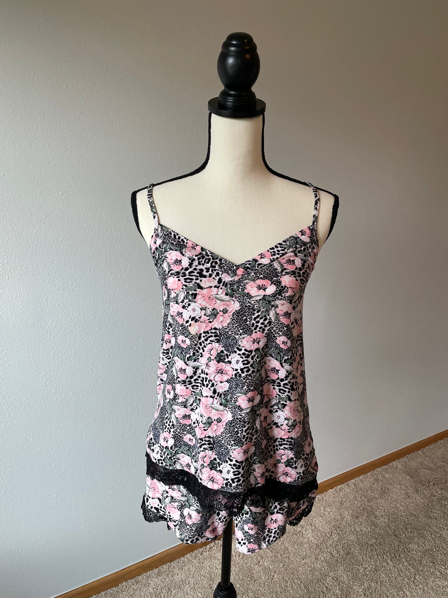 Jessica Simpson Sleepwear (M)