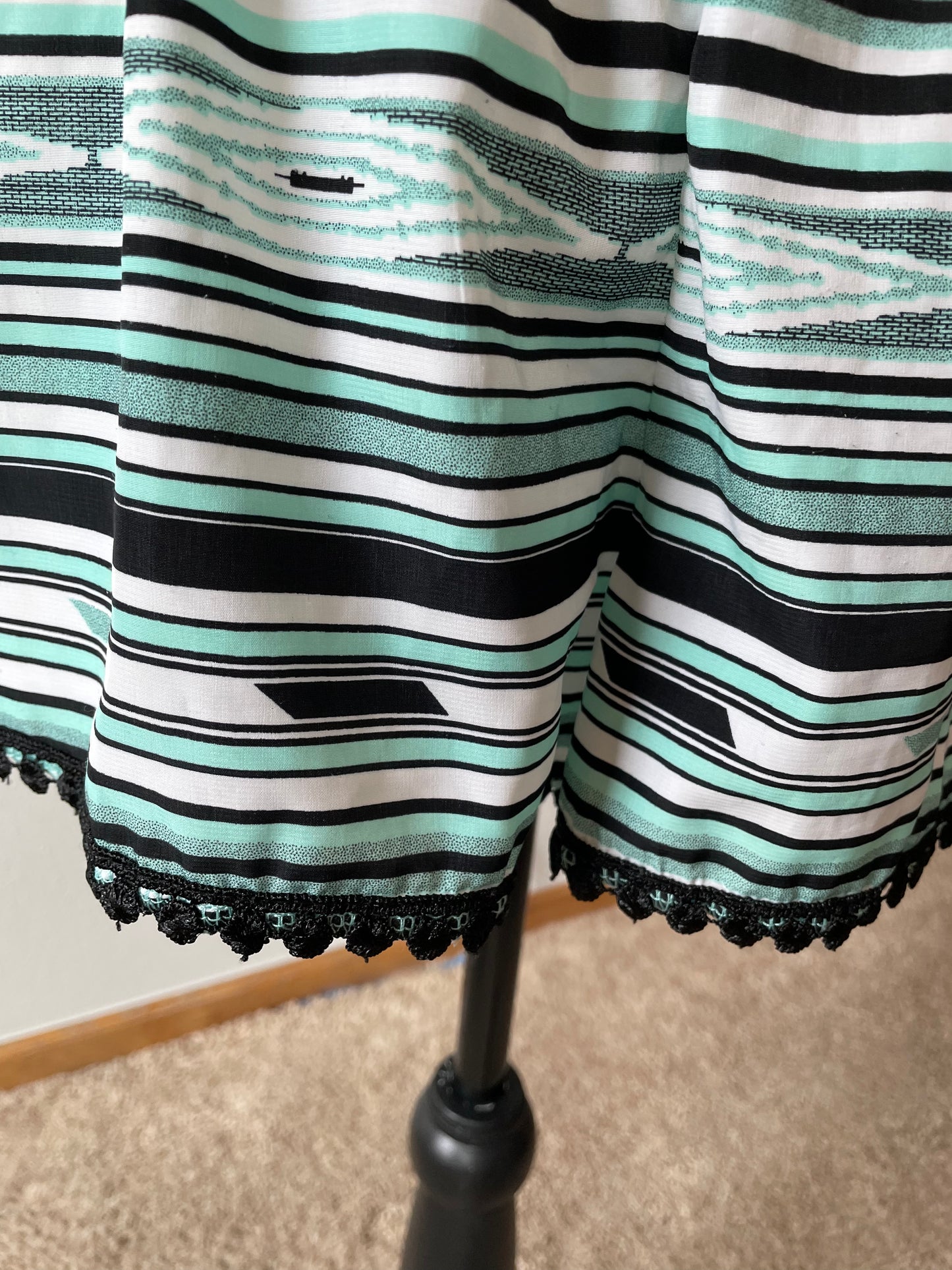 No Boundaries Lounge Shorts (L)
