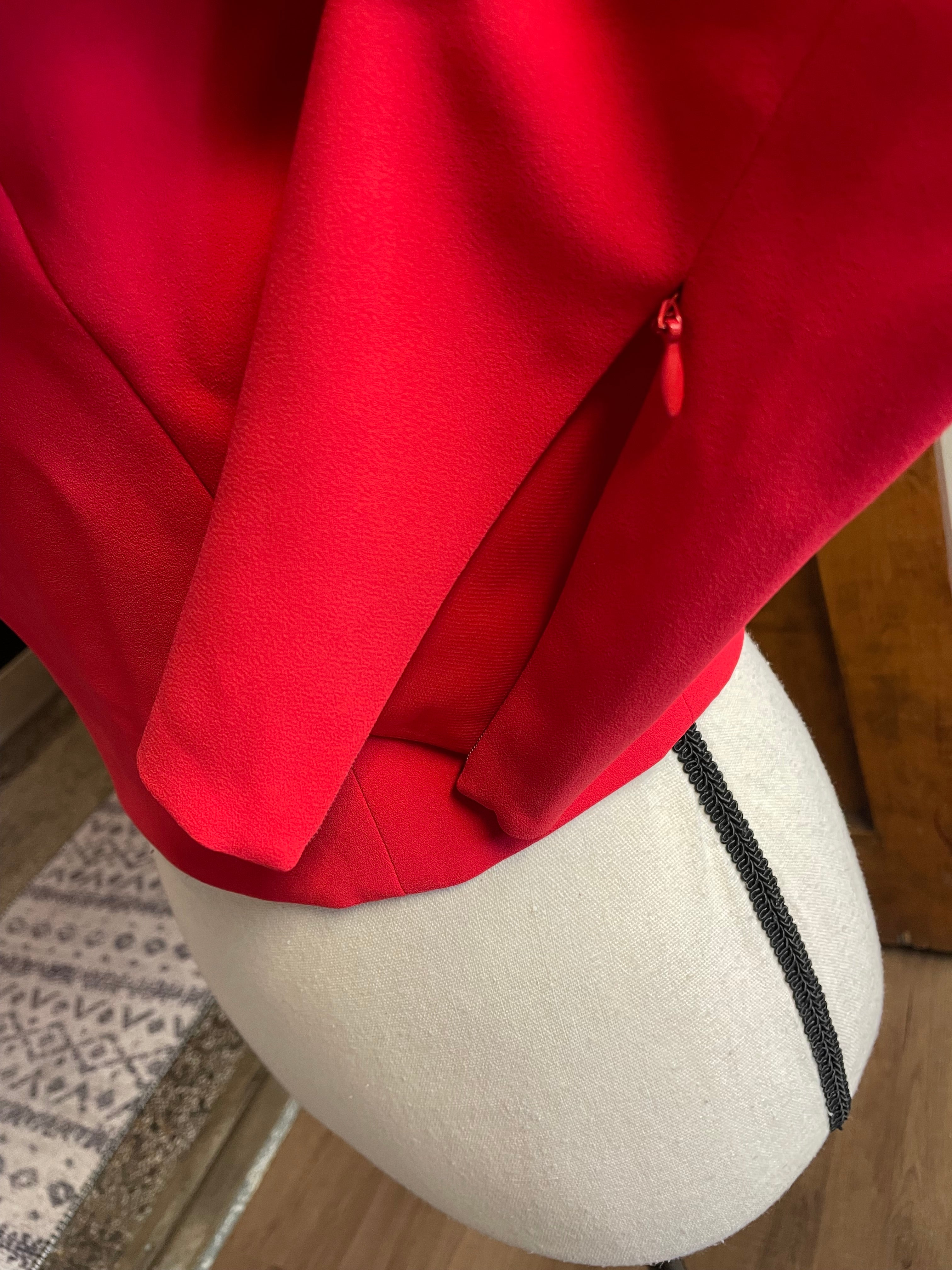 Alice & Olivia Pleated Shoulder Crop Shirt (6)