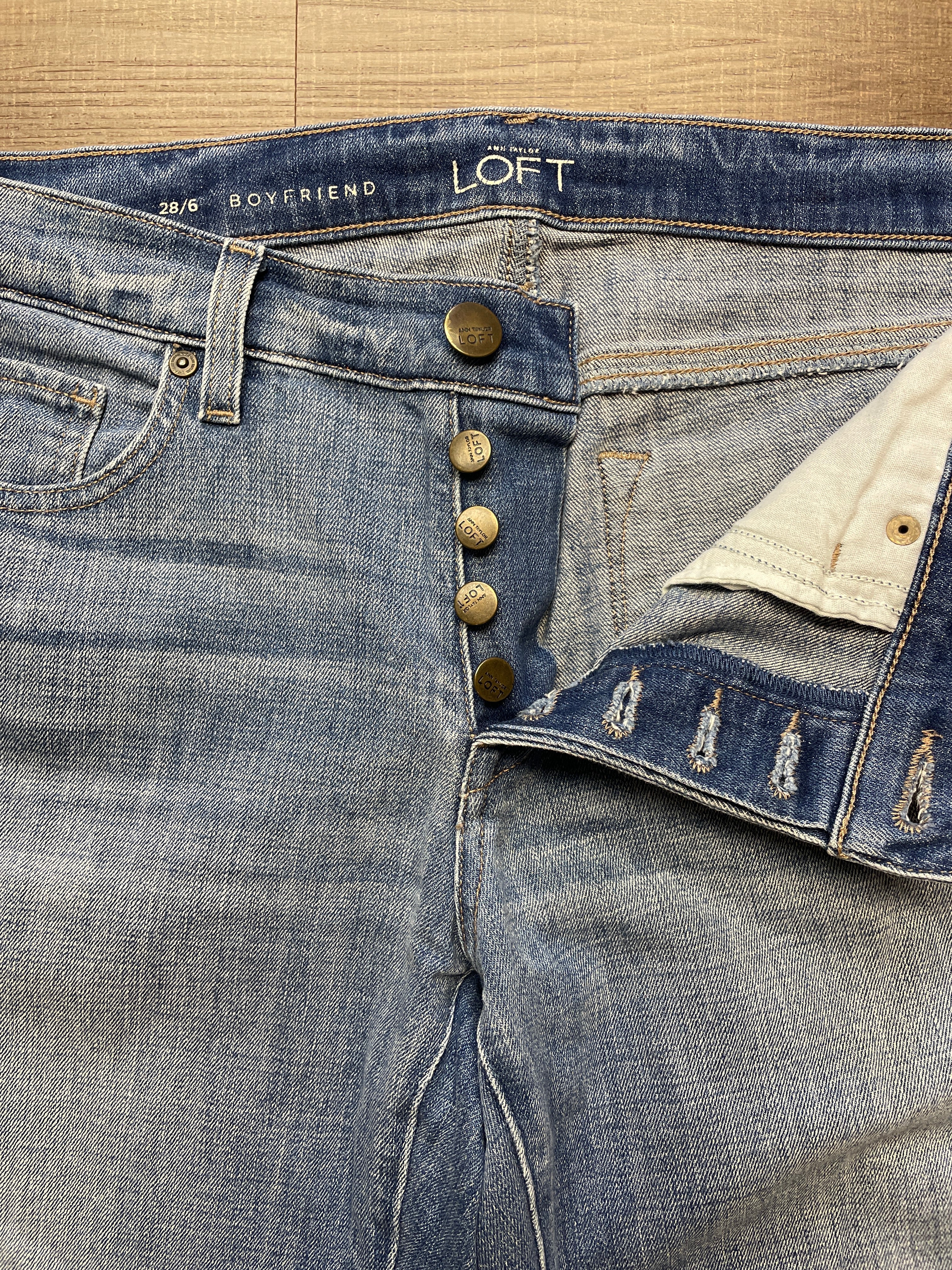 Loft Button Fly Boyfriend Jeans (28/6)