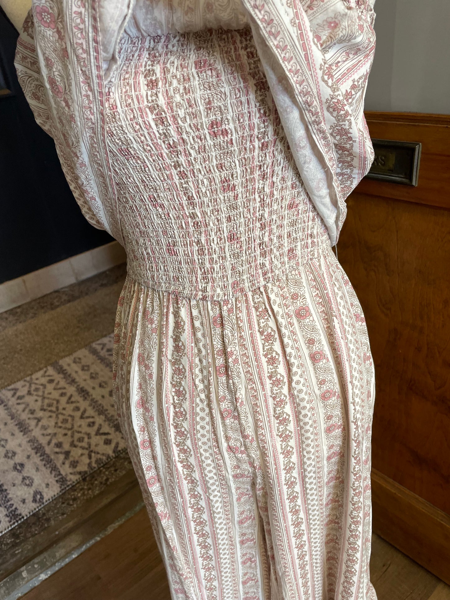 Japna Light Pink Floral Sleeveless Jumpsuit (M)