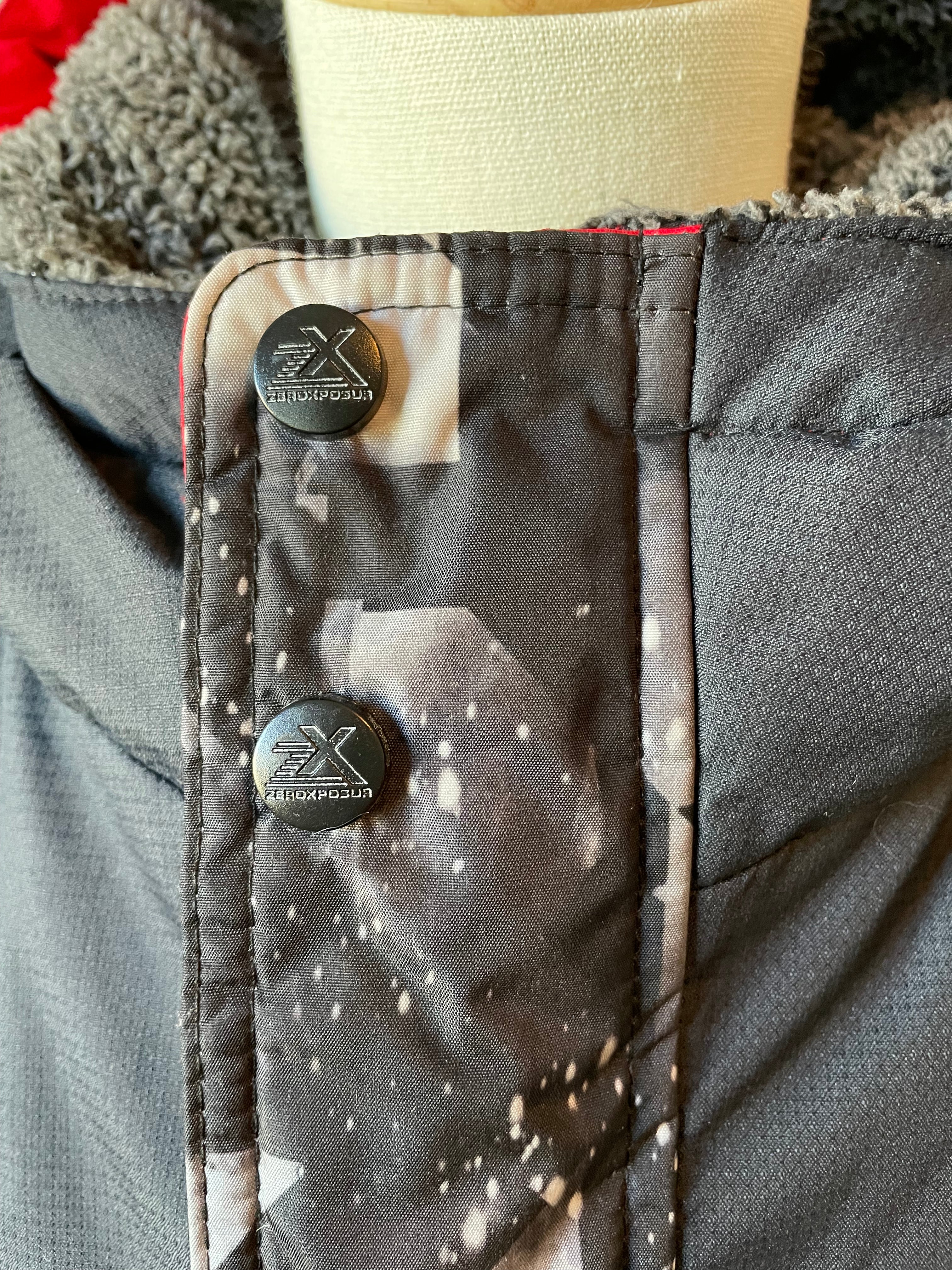 ZeroXposur Coat (YL)