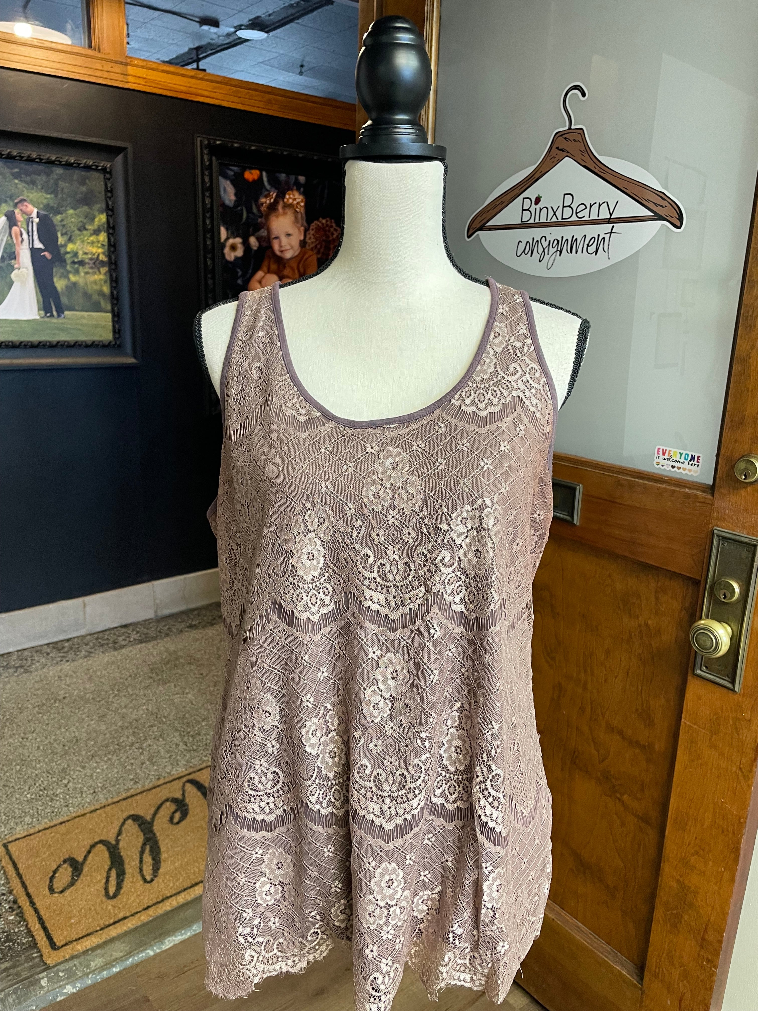 Maurices Lace Sleeveless Top (XL)