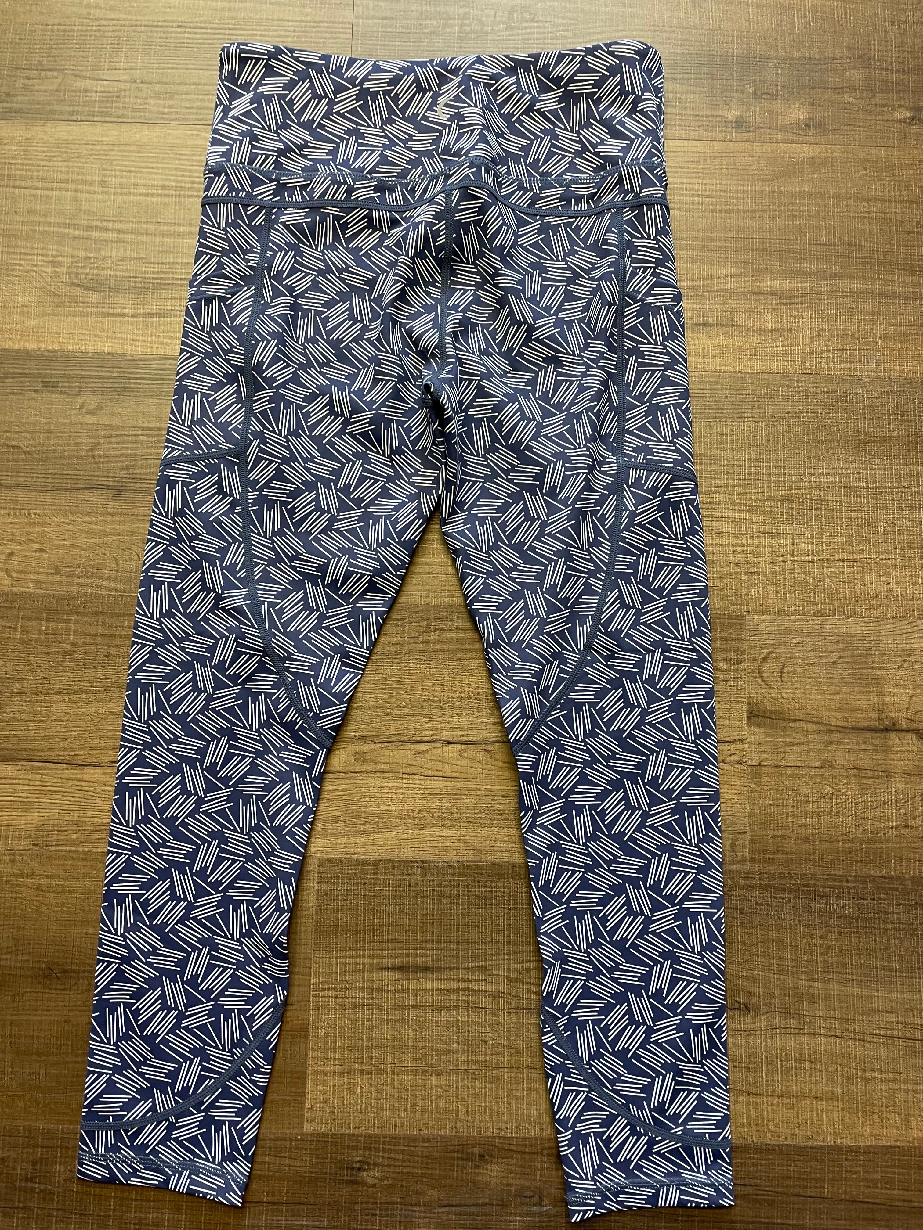 Zyia Active 3/4 Length Pocketed Leggings (8-10) - BinxBerry Consignment