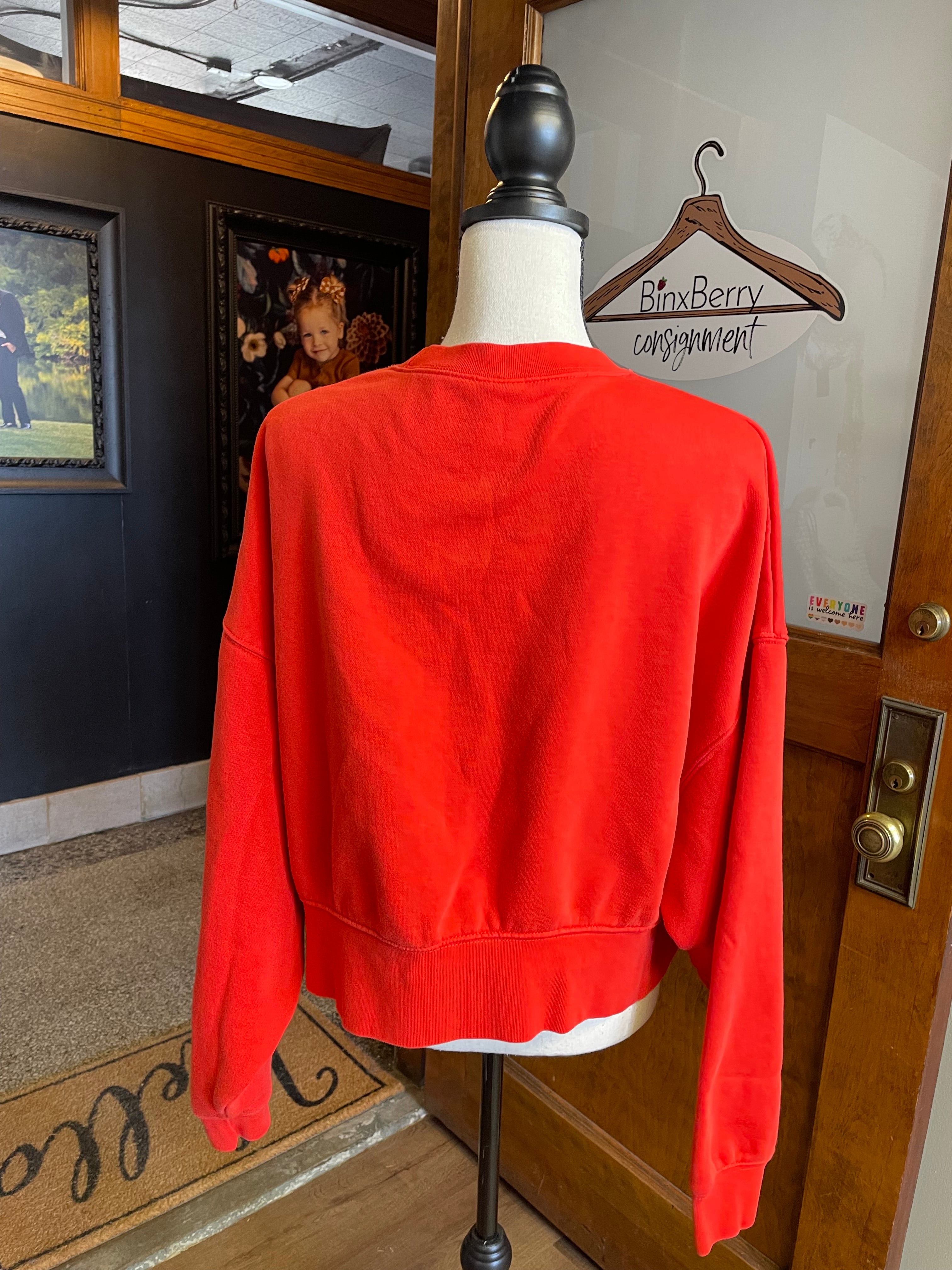 Nike Women's Cropped Off Shoulder Sweatshirt (S) - BinxBerry Consignment