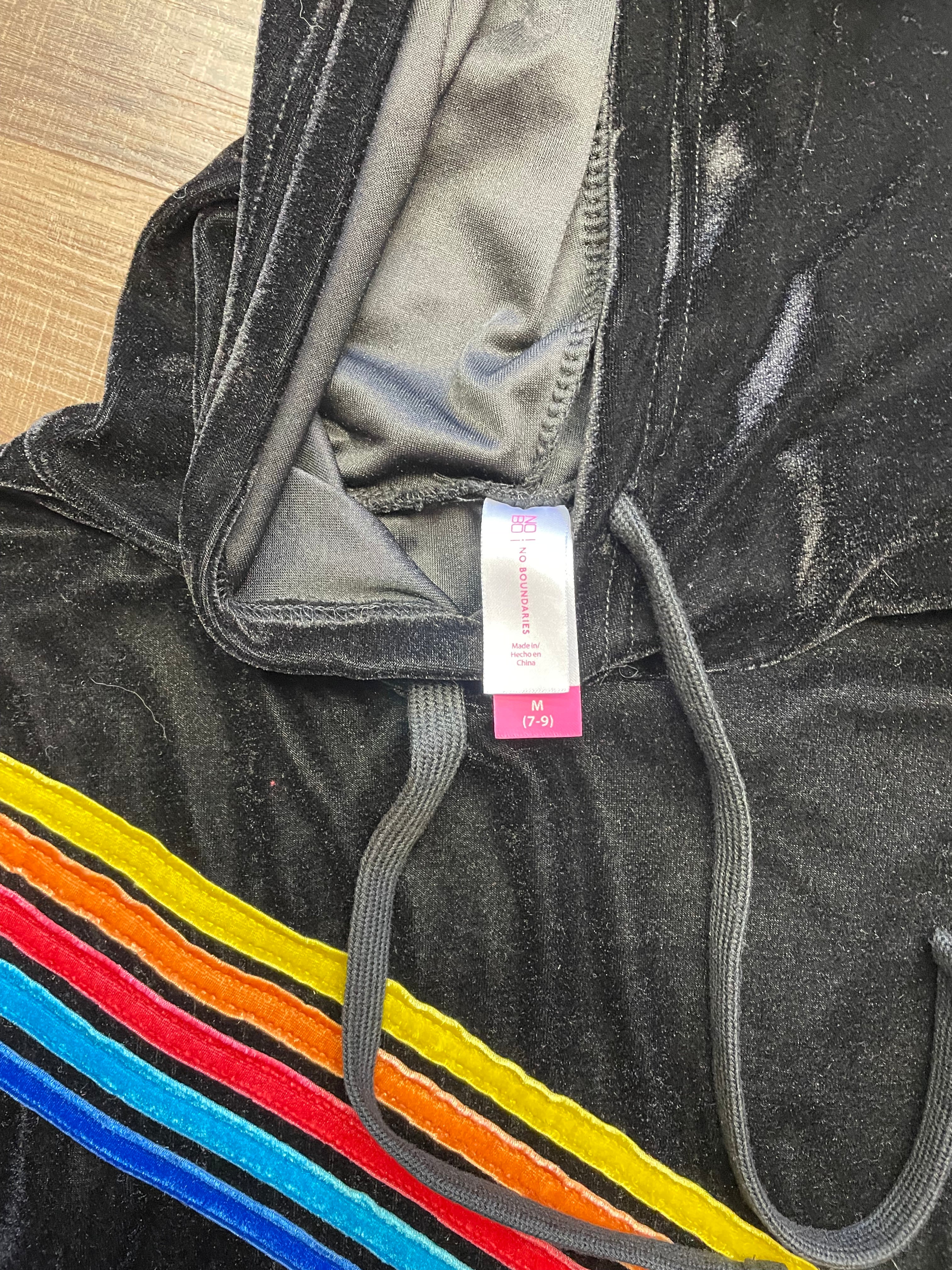No Boundaries Vintage Velour Women's Track Set (M)