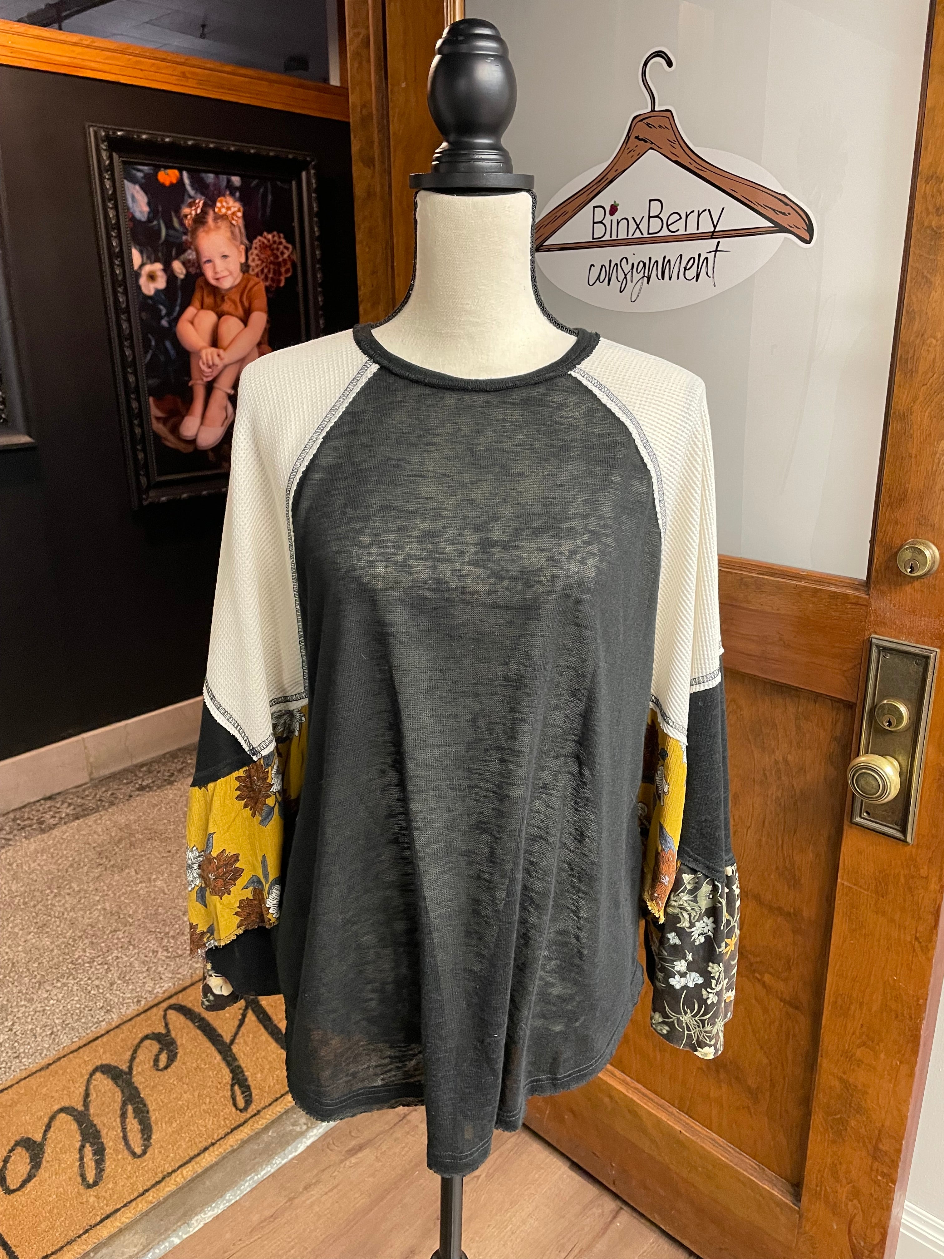 Gimmick Women's Top (S)