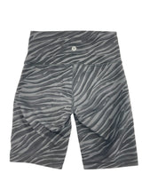 Lululemon Wunder Train Women's High-Rise 8" Short (4) - BinxBerry Consignment