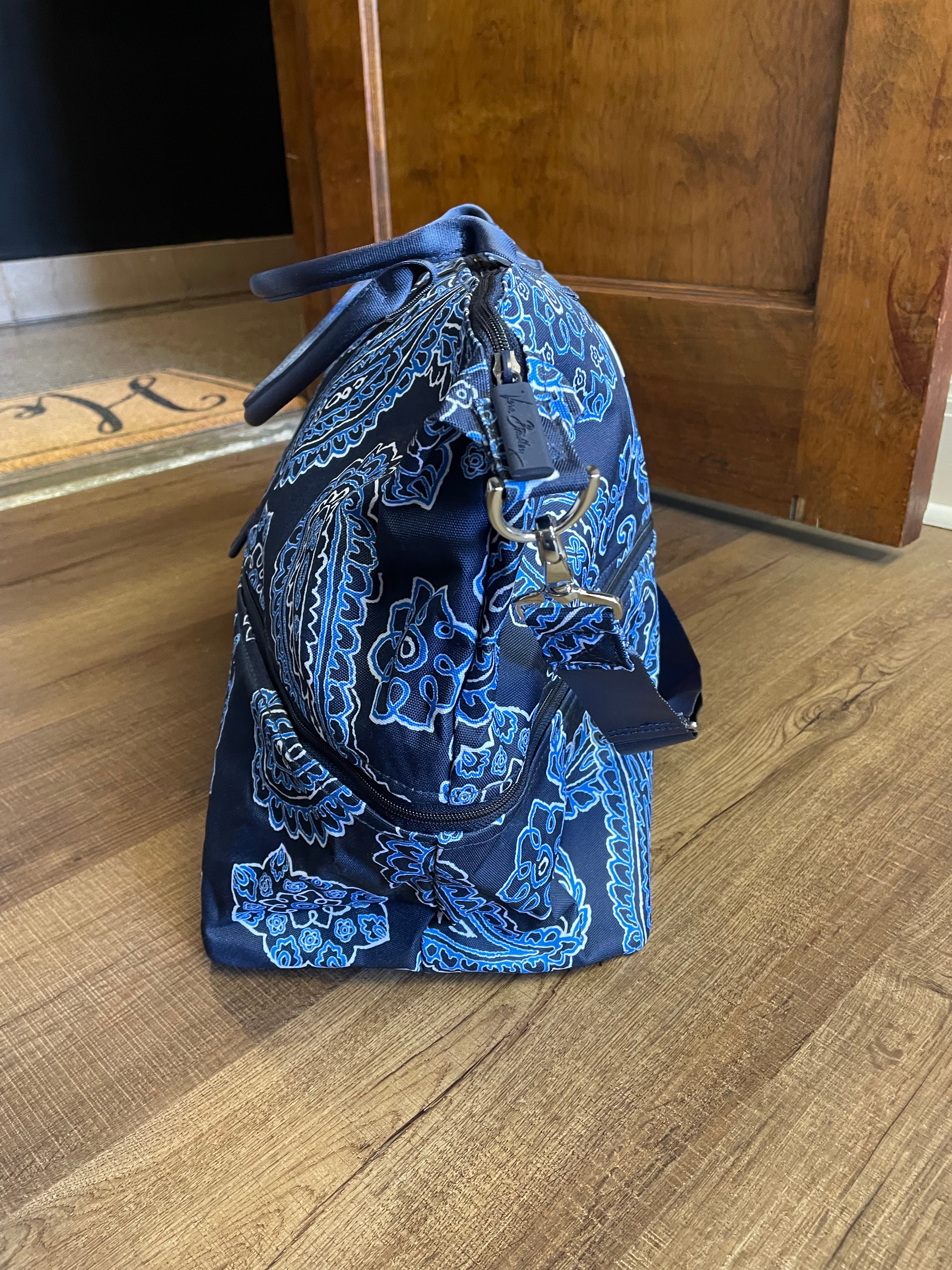 Vera Bradley Lighten Up Expandable Blue Bandana Travel Bag