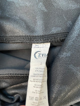 Zyia Active Light & Tight Feather Embossed Leggings (2)