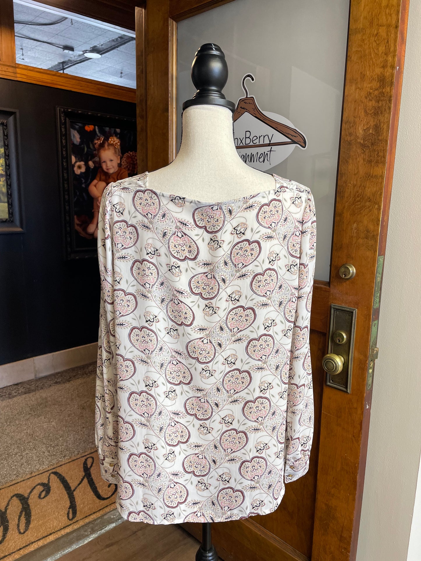 Loft Long Sleeved White Floral Top (M)