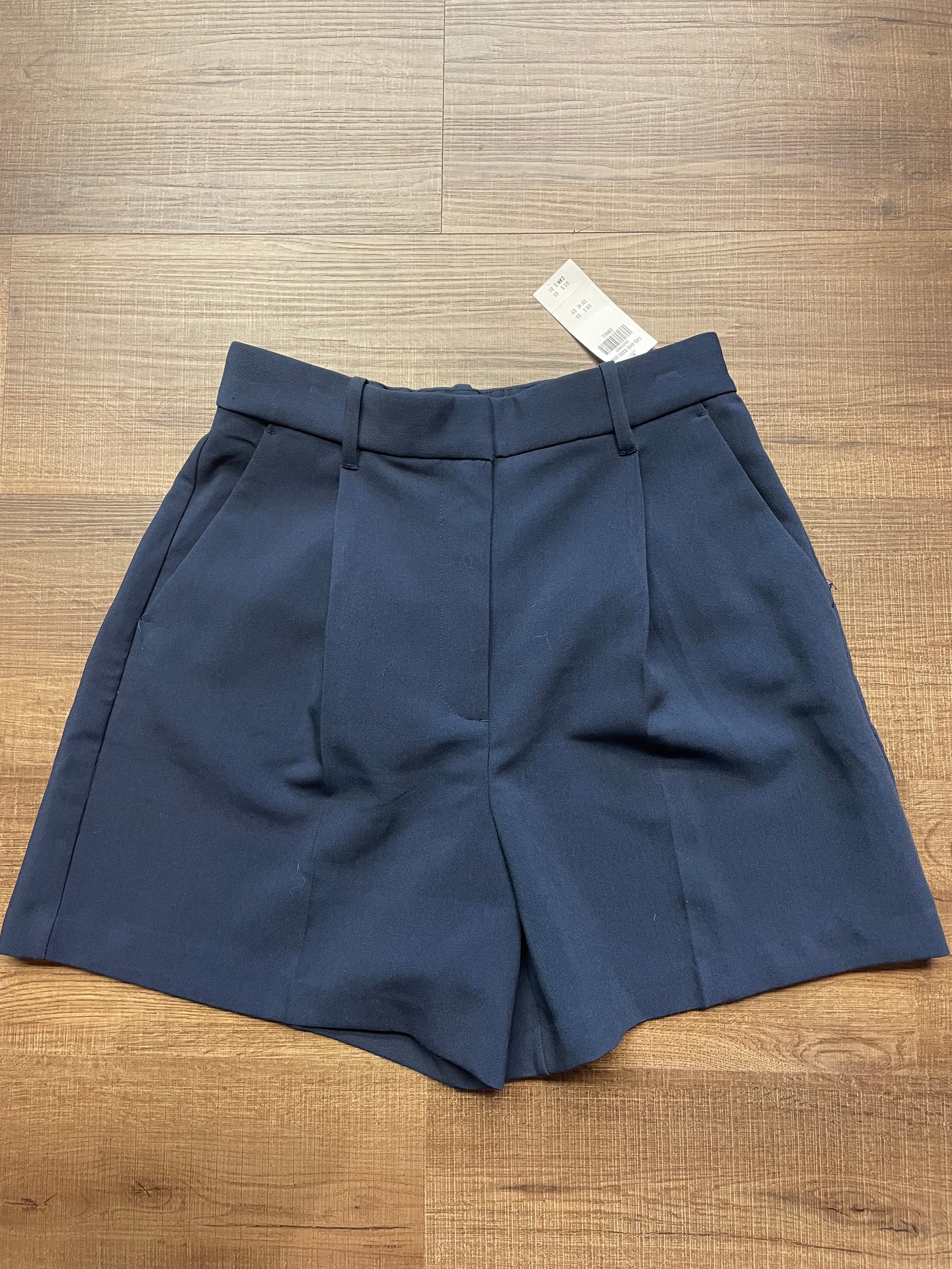 Abercrombie & Fitch Women's Dress Shorts (S)