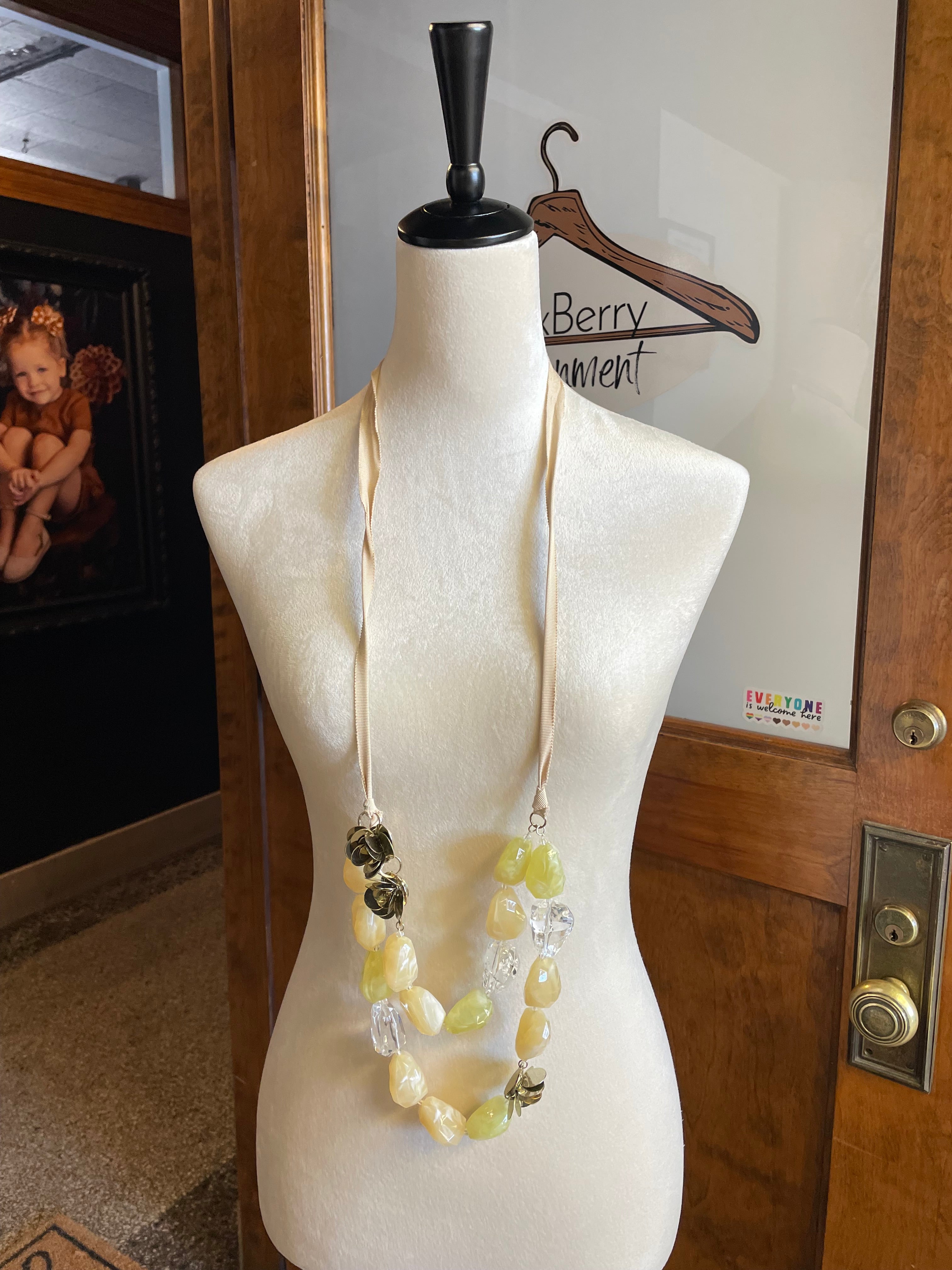 Double Stranded 12-24" Beaded Necklace - BinxBerry Consignment