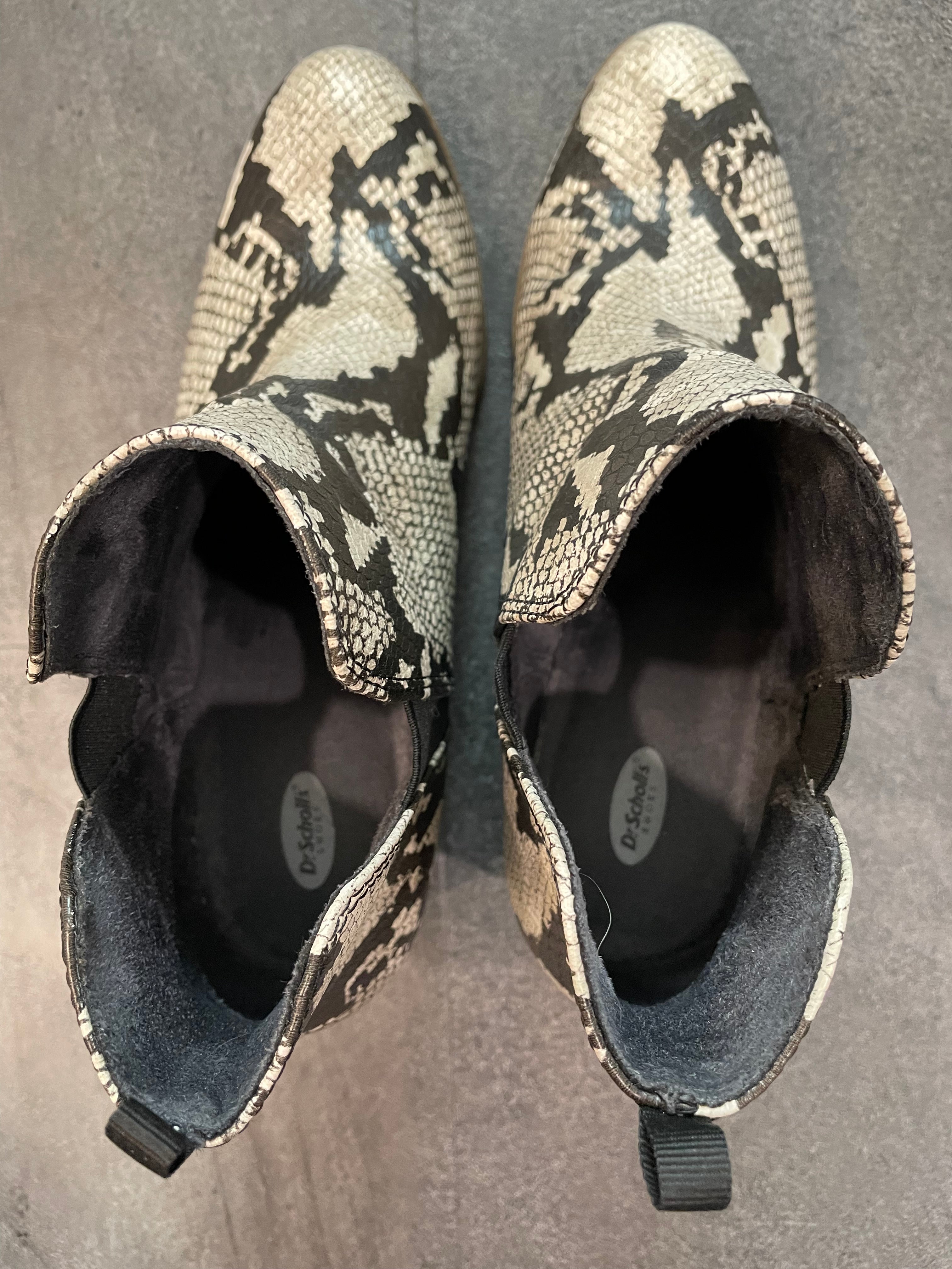 Dr Scholl's Snakeskin Booties (9M)