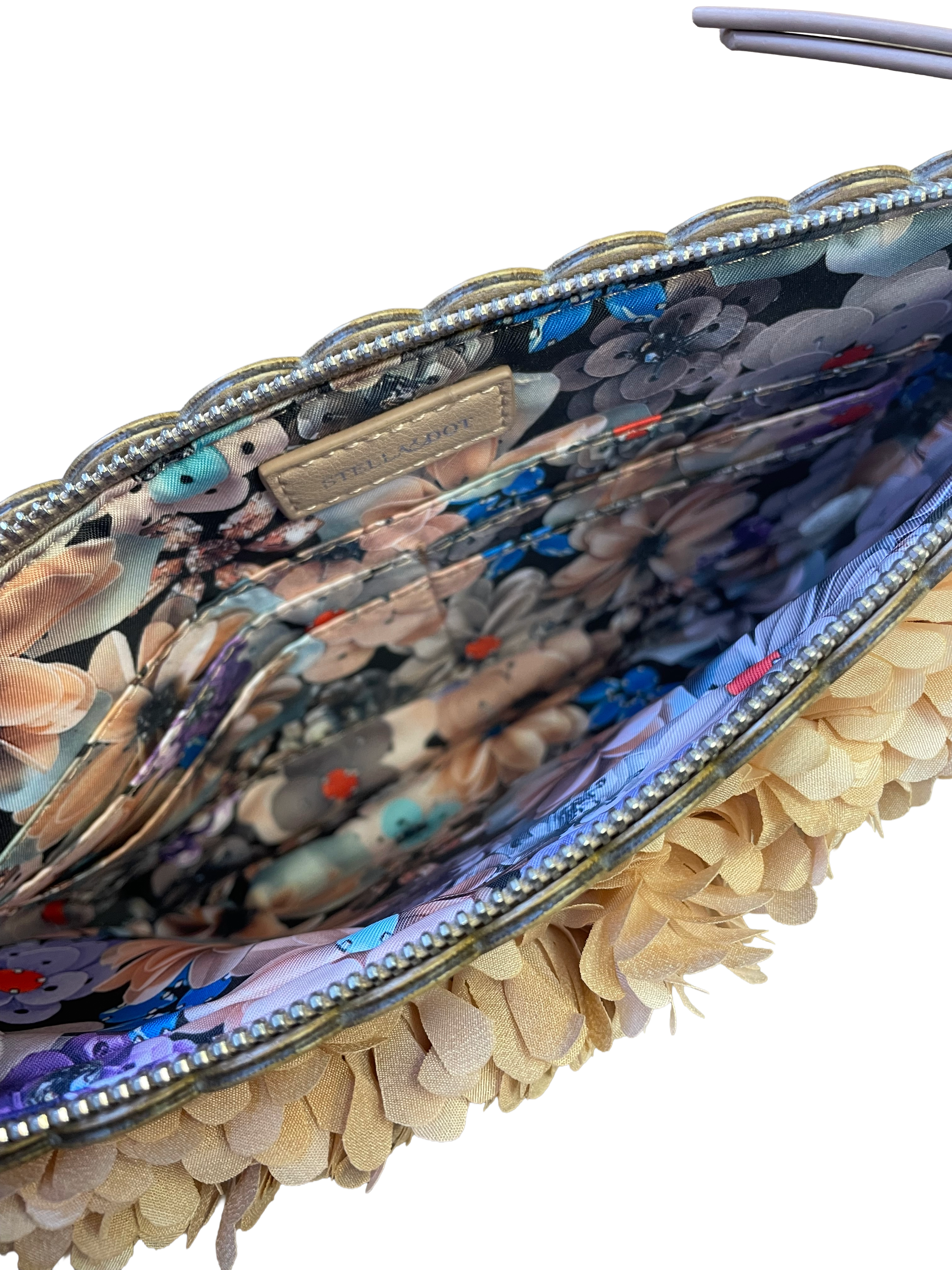 Stella & Dot Peony Clutch - BinxBerry Consignment