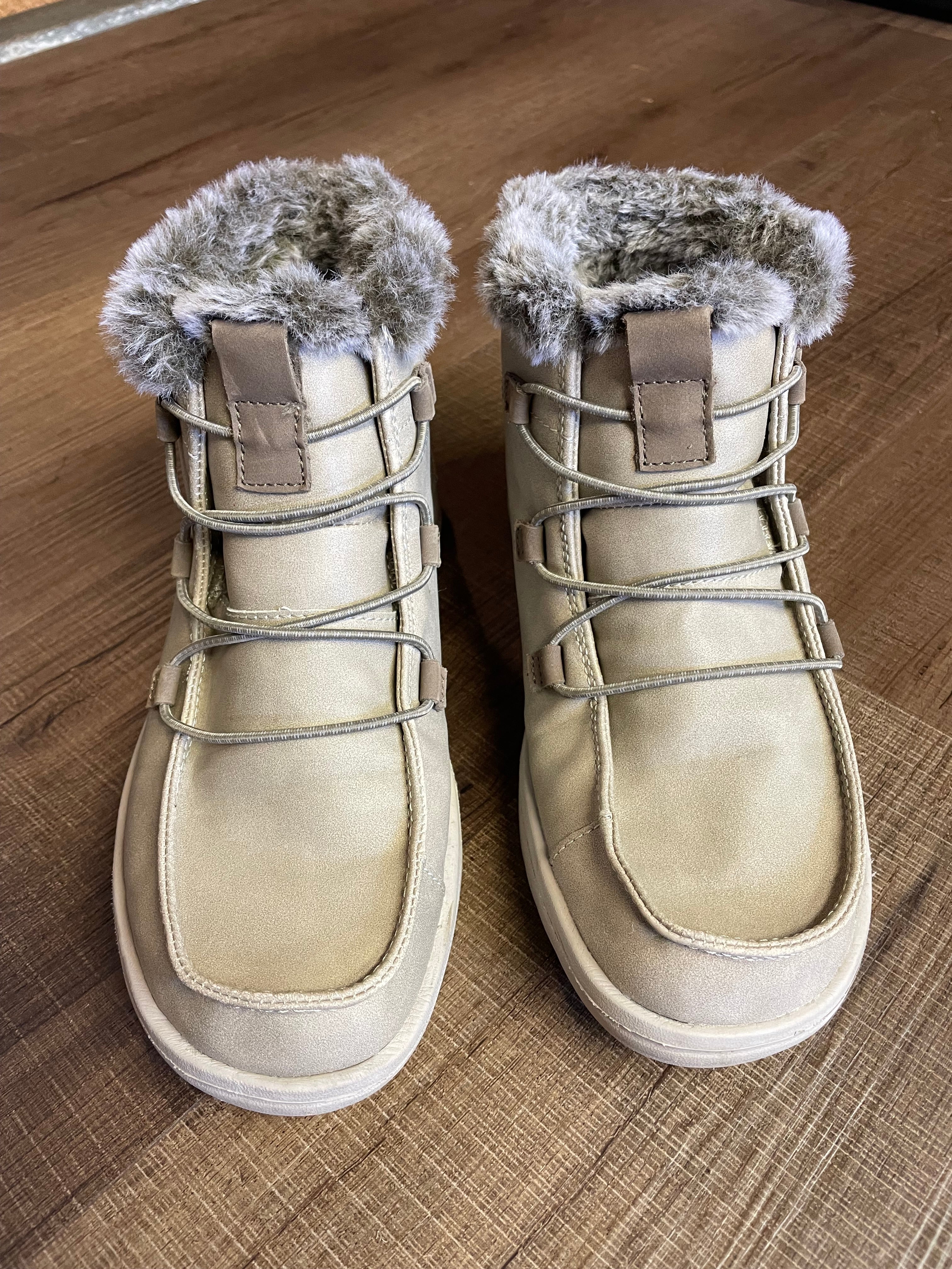 Hey Dude Eloise Women's Slip on Boots (7)