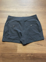 Zyia Active Women's Cuffed Shorts (L)