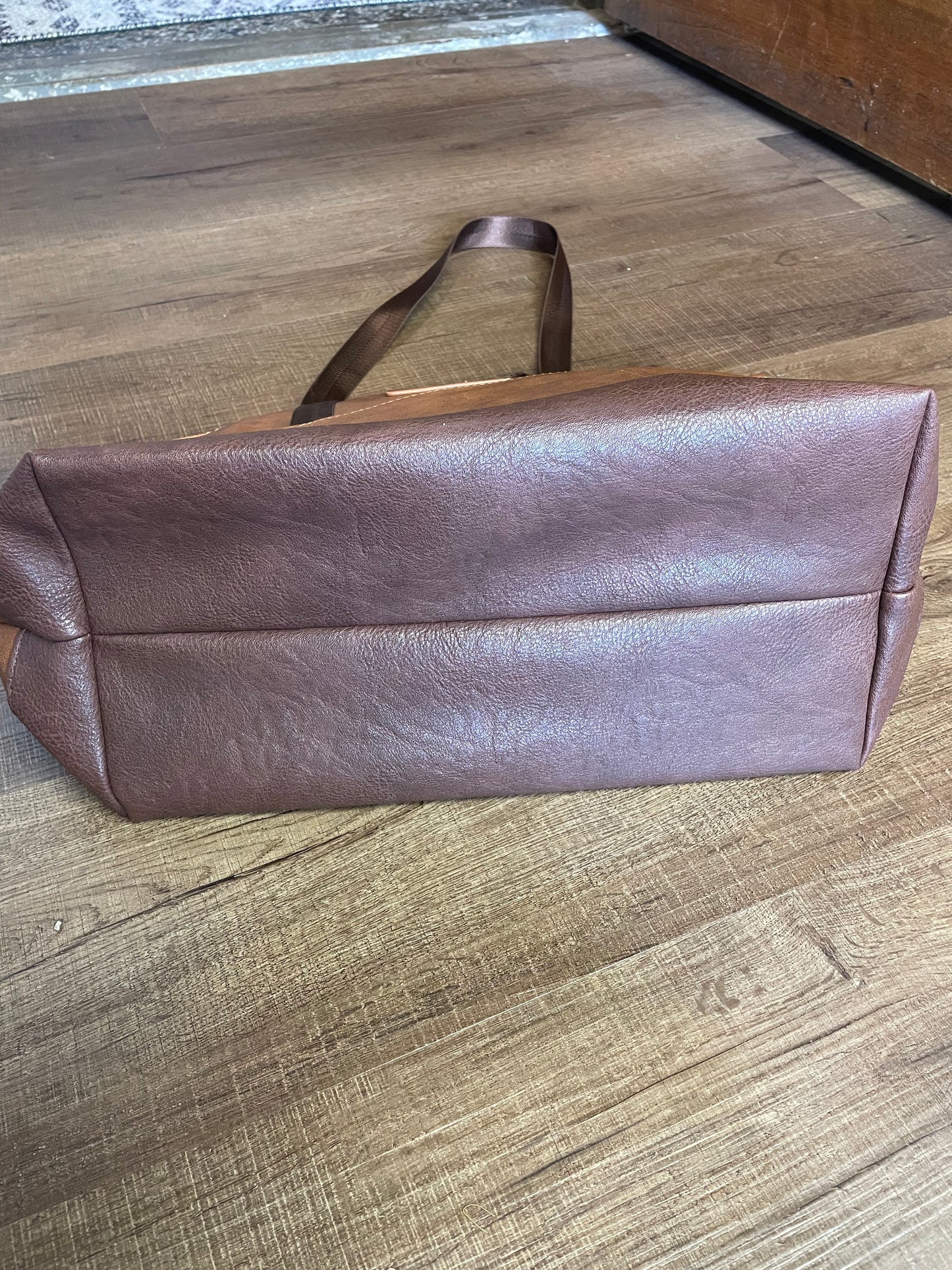 Rufflife NWT Classic Canine Carrier