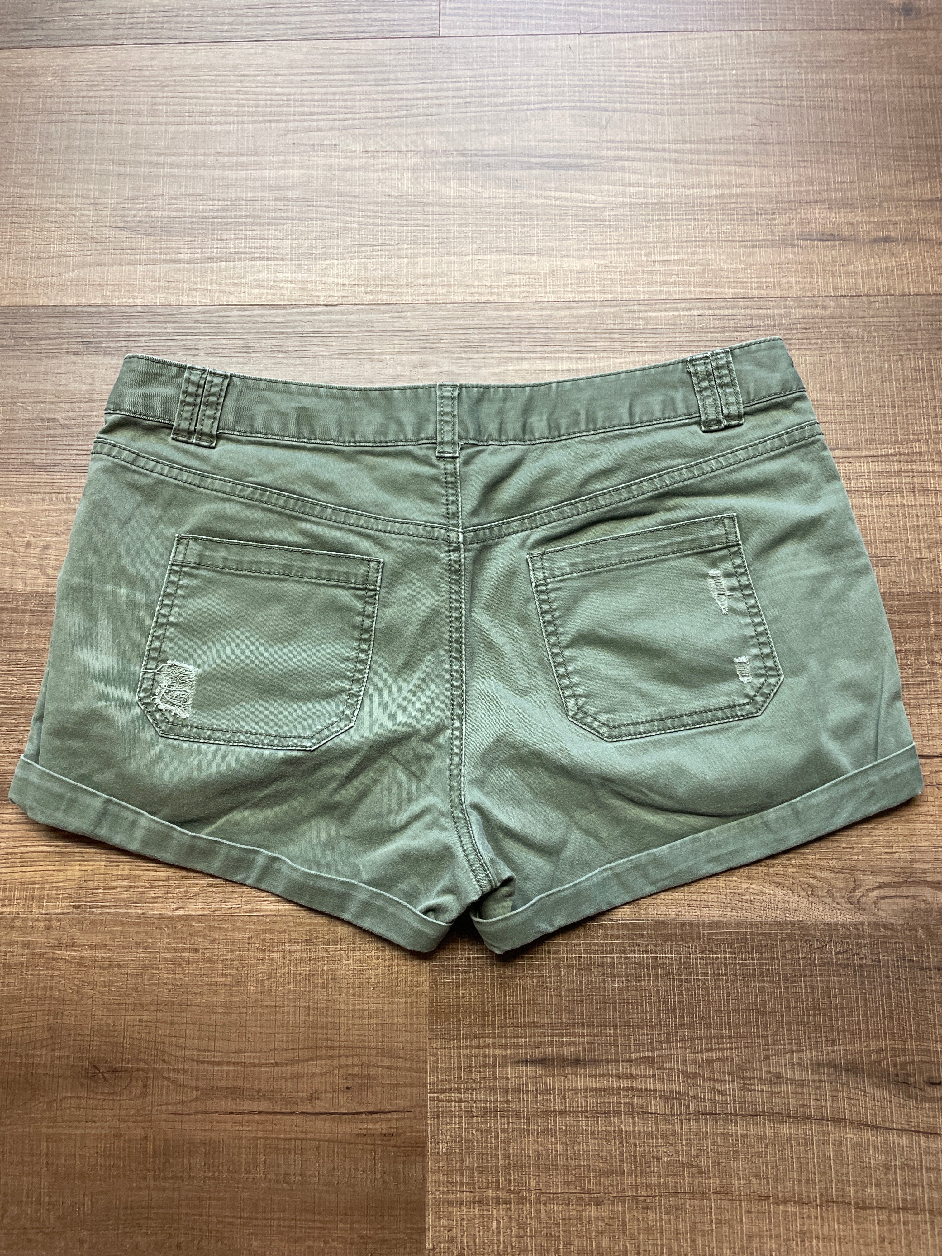 Mossimo Mid-Rise Women's Cargo Short (6)