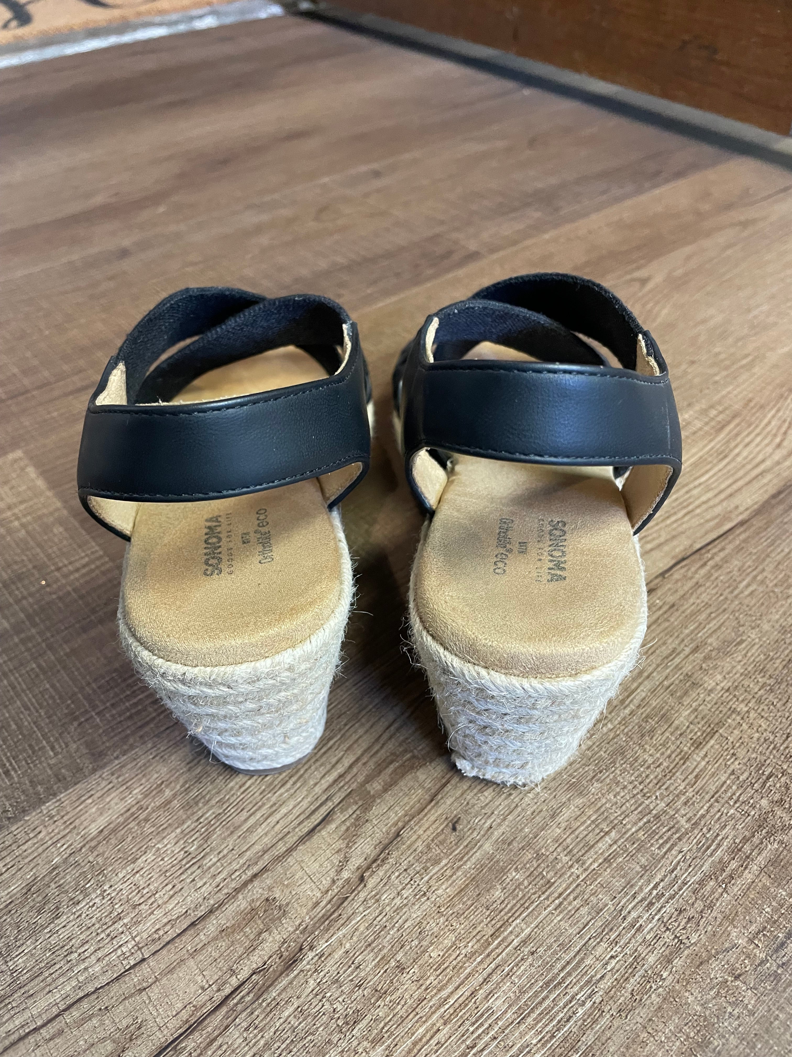 Sonoma Women's Wedge Sandal (8M)