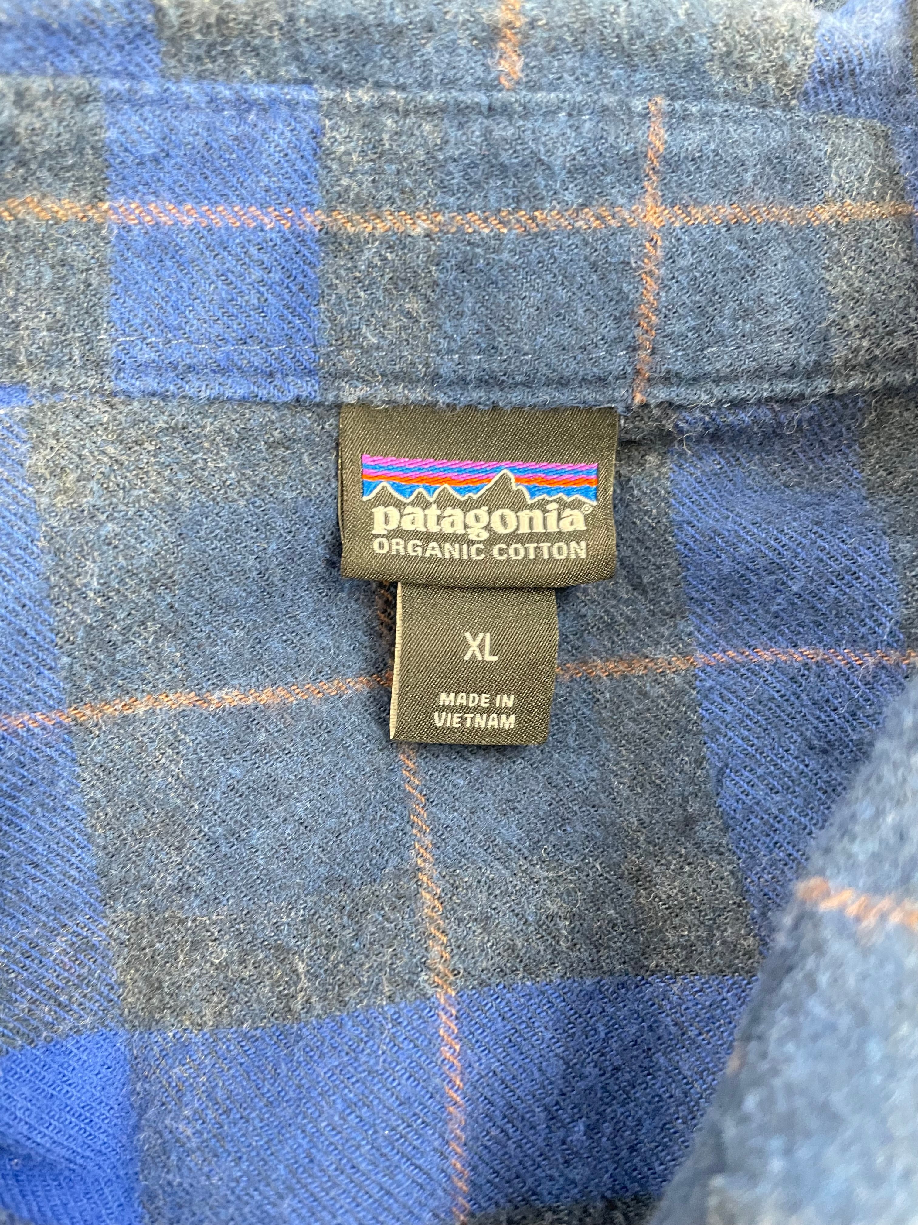 Patagonia Women's Flannel Shirt Blue (XL)