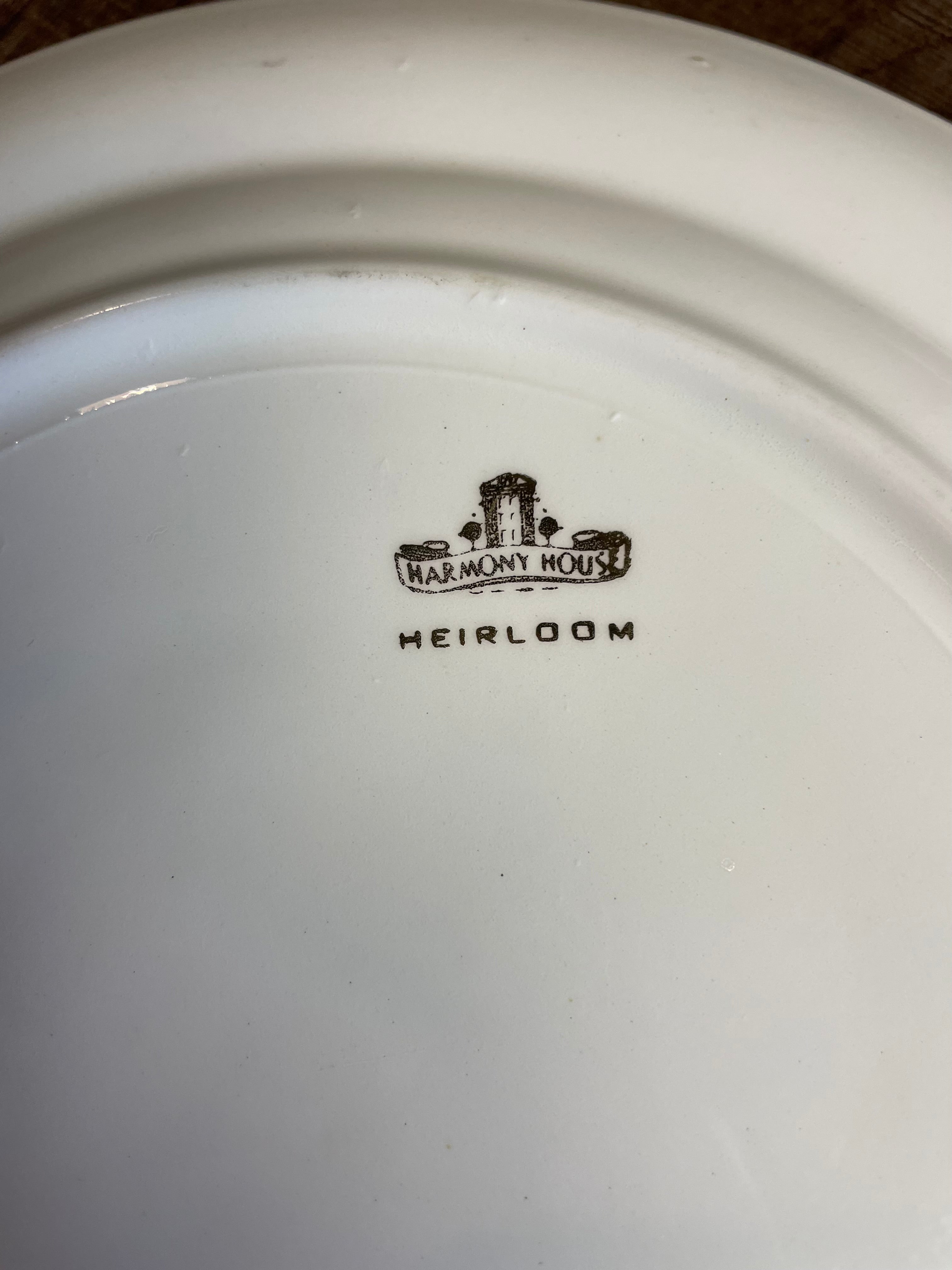 Heirloom by Harmony House 10" Plate