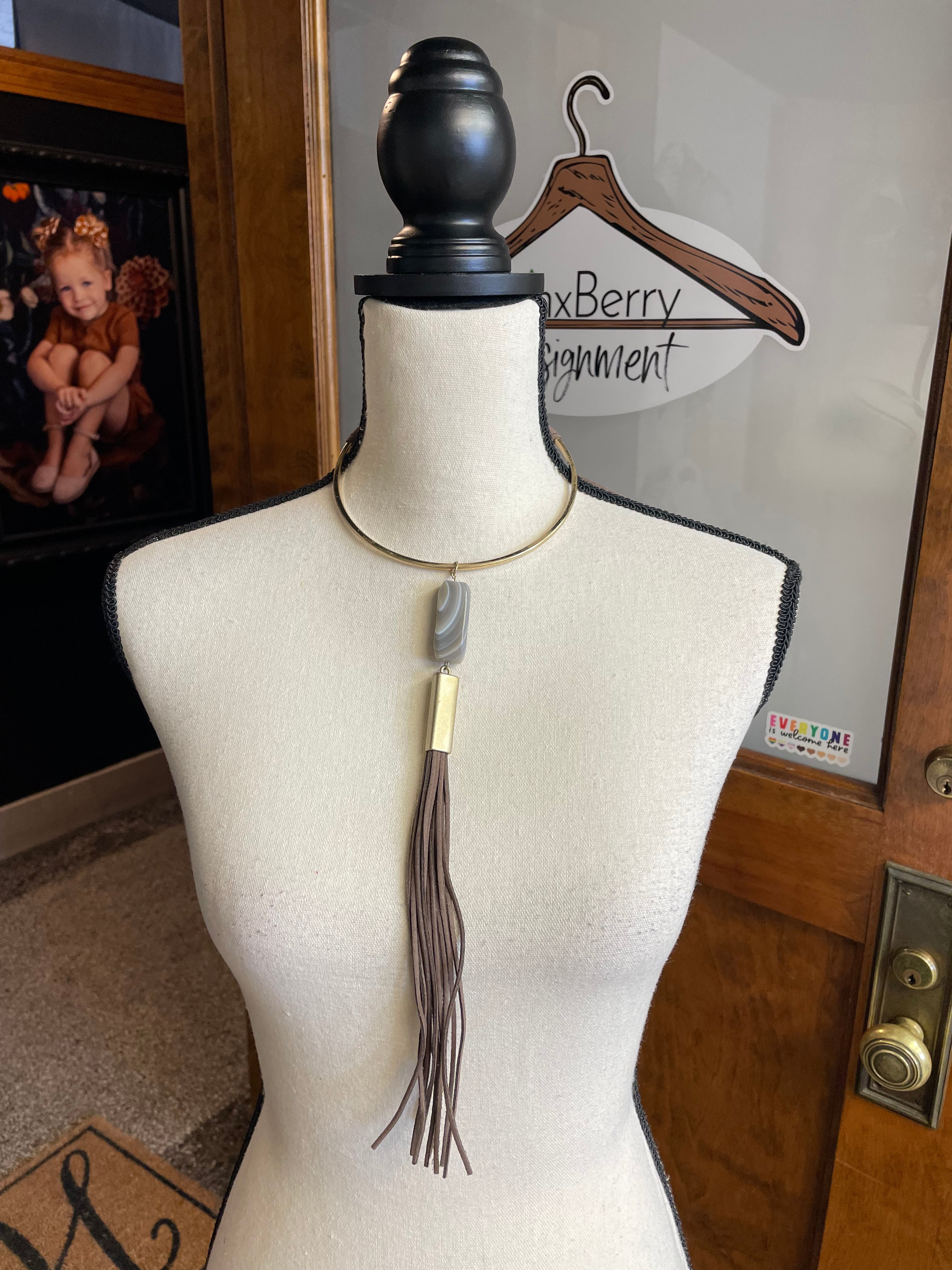 Boho-Style Lariat Necklace - BinxBerry Consignment