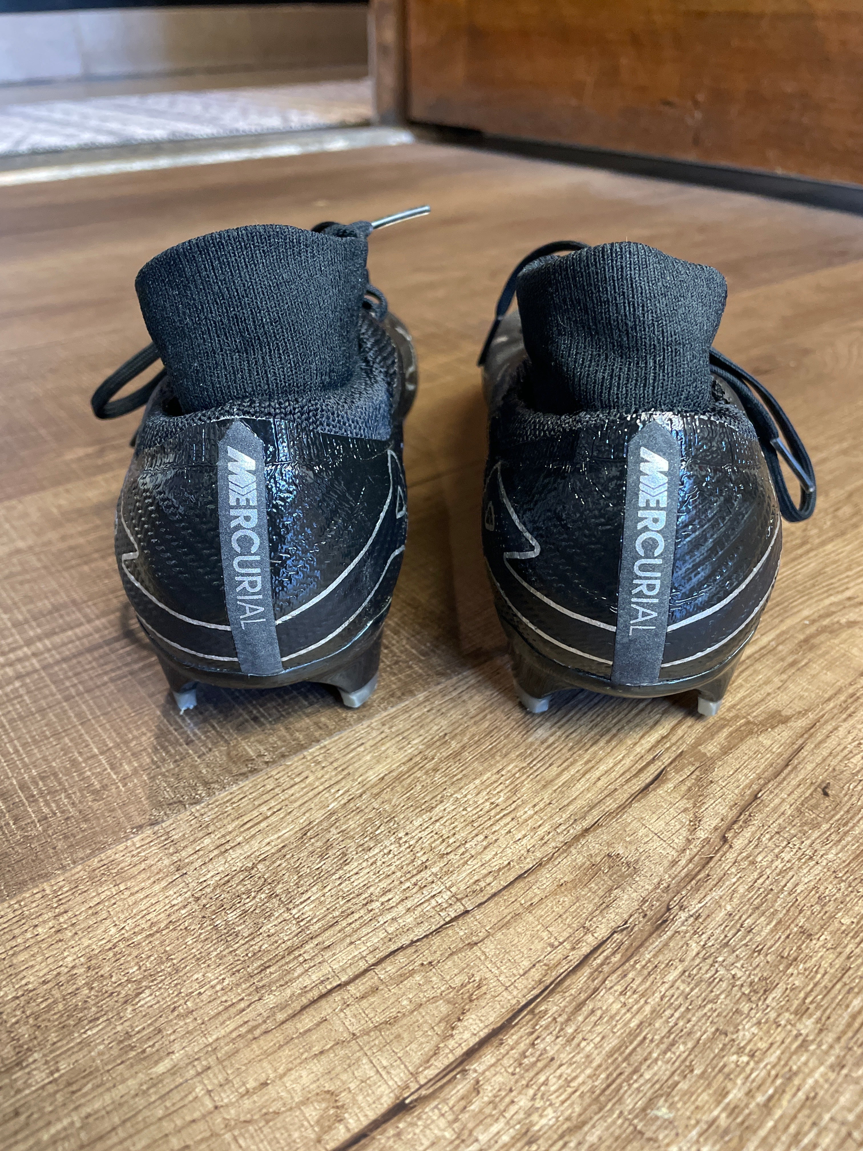 Nike Mercurial Youth Soccer Cleats (7.5Y)