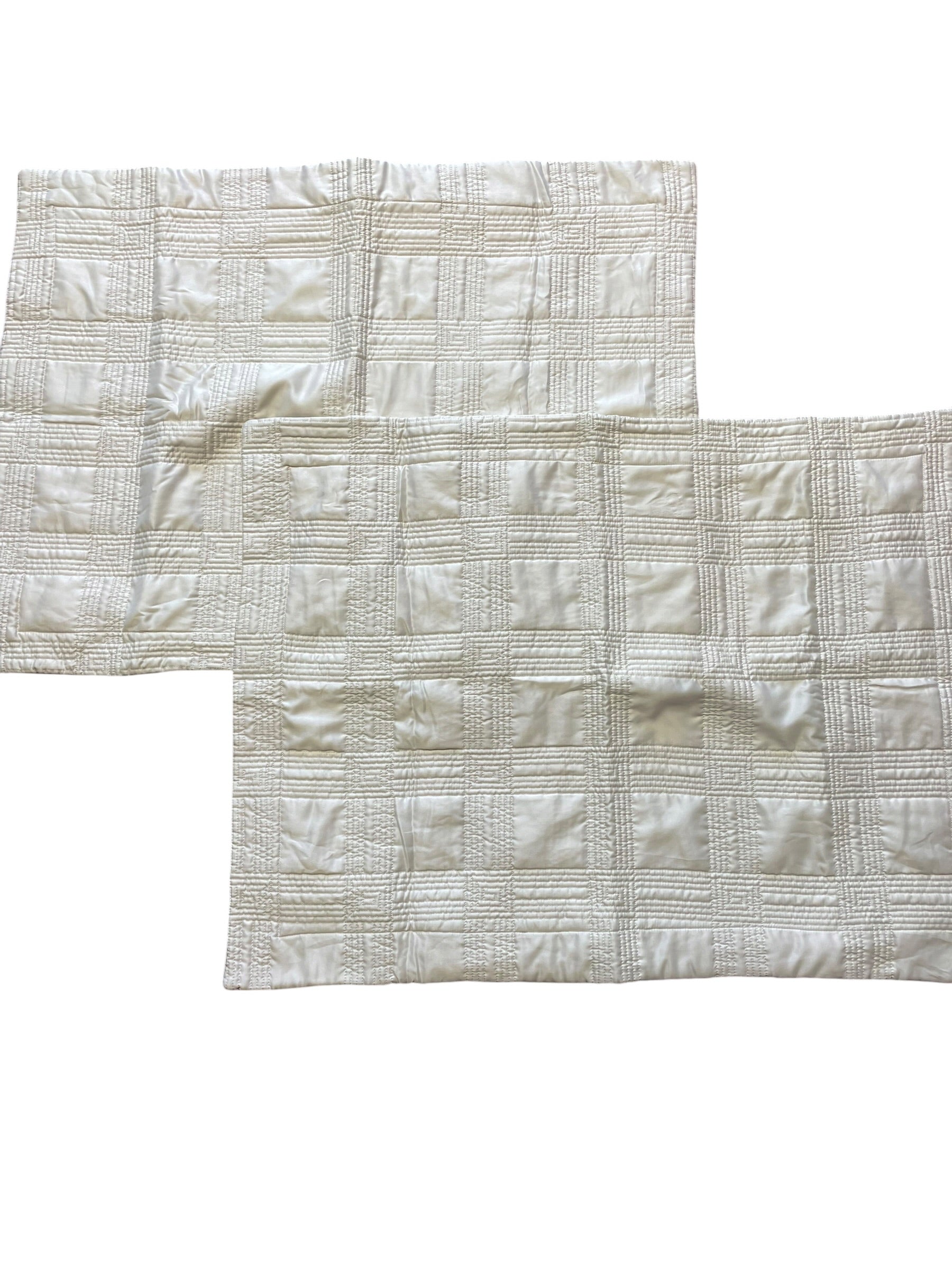 Fieldcrest Luxury Queen Quilt & Standard Shams Ivory