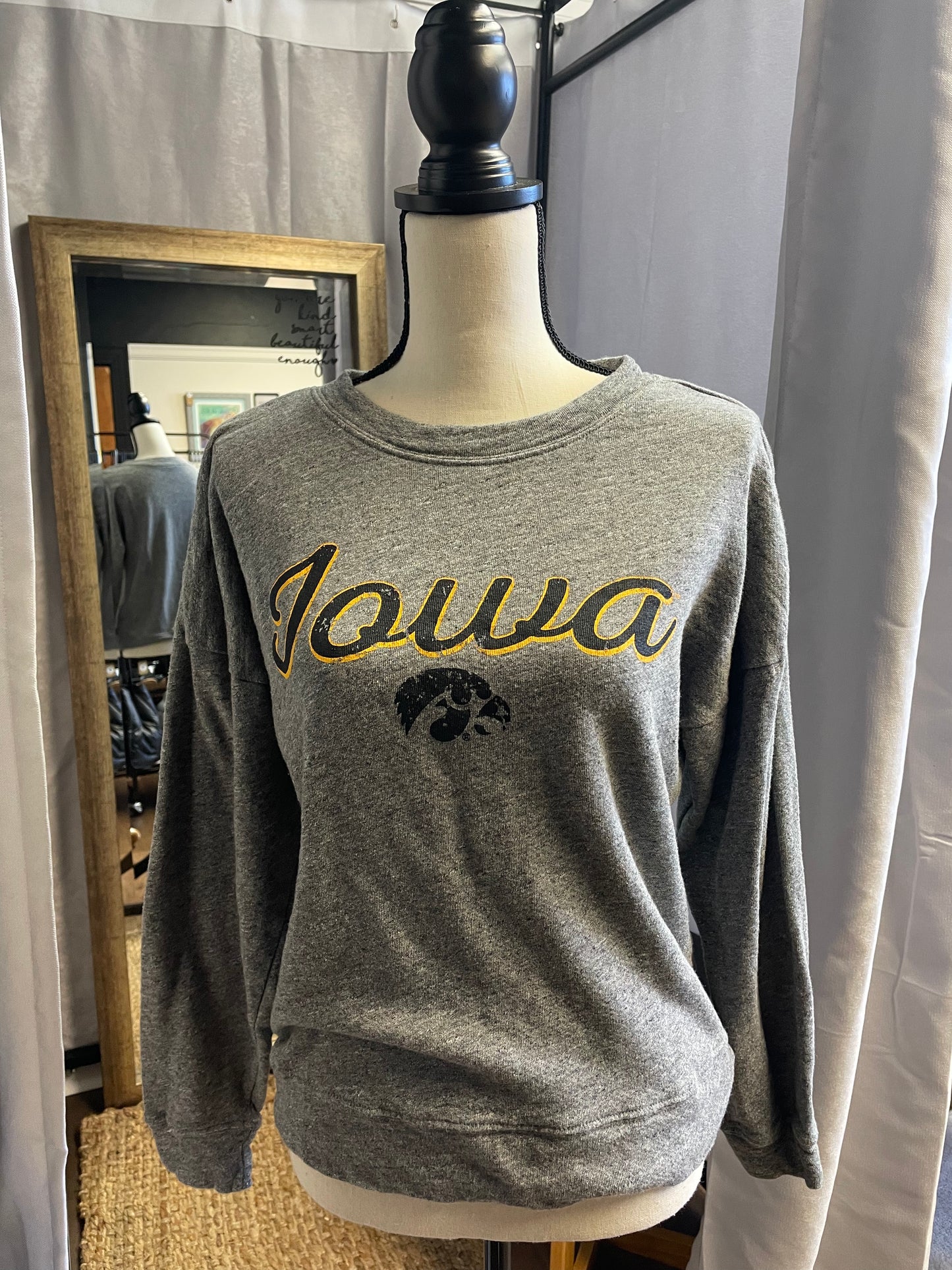 Sideline Apparel Iowa Sweatshirt (S)