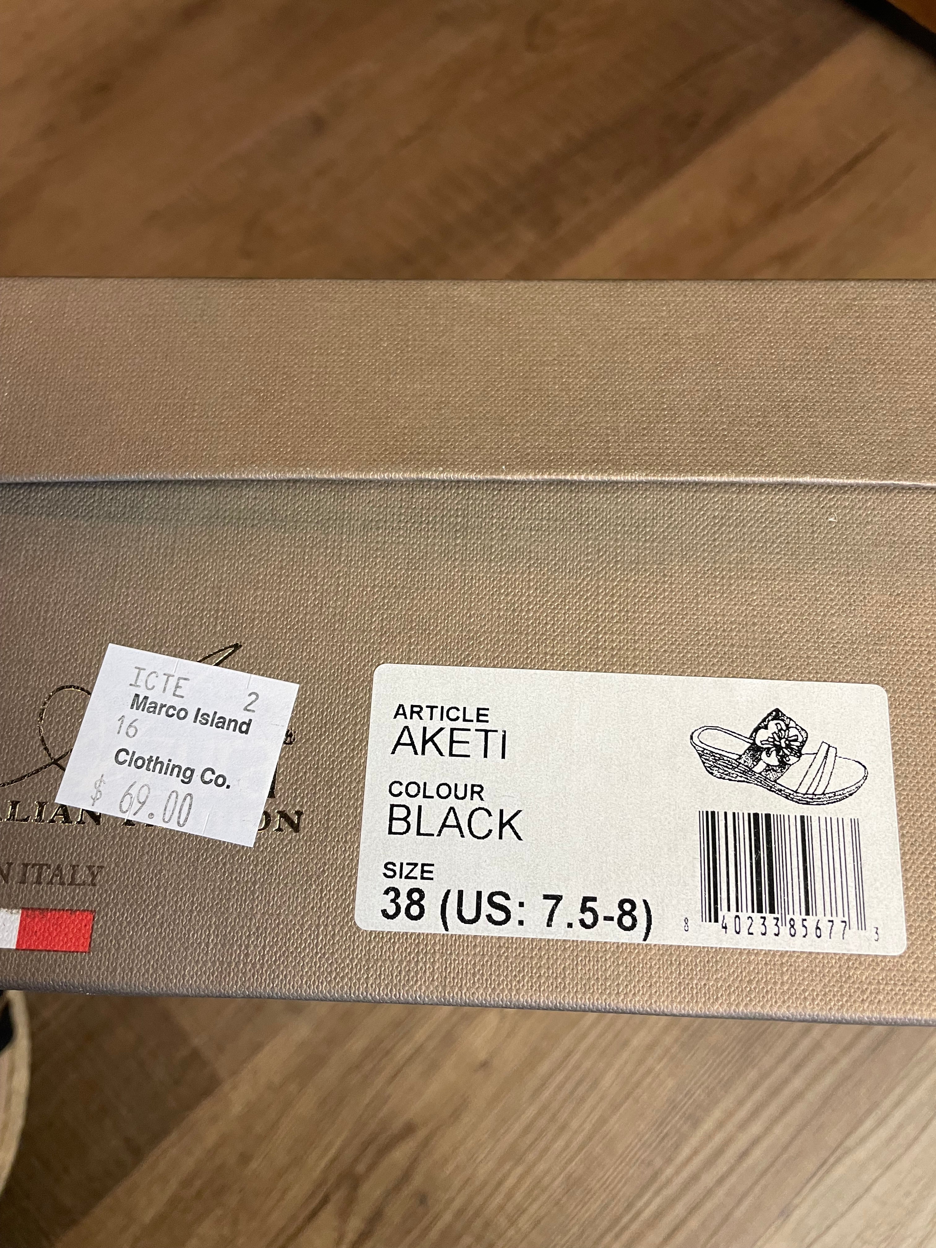 Azura Aketi Black Wedge Sandal (7.5-8)
