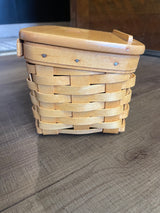 Longaberger 2001 Classic Small Recipe Basket with Lid and Protector