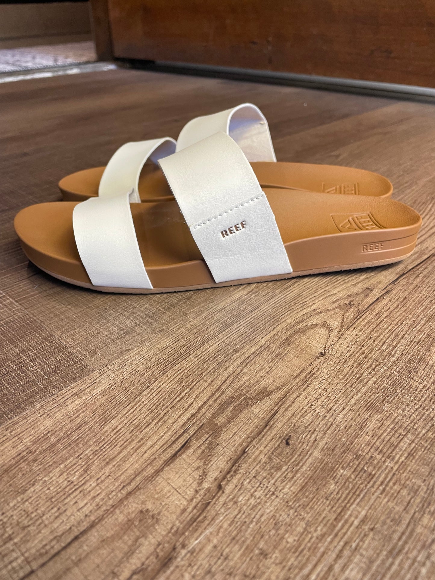 Reef Women's Vista Two Strap Sandals (7)