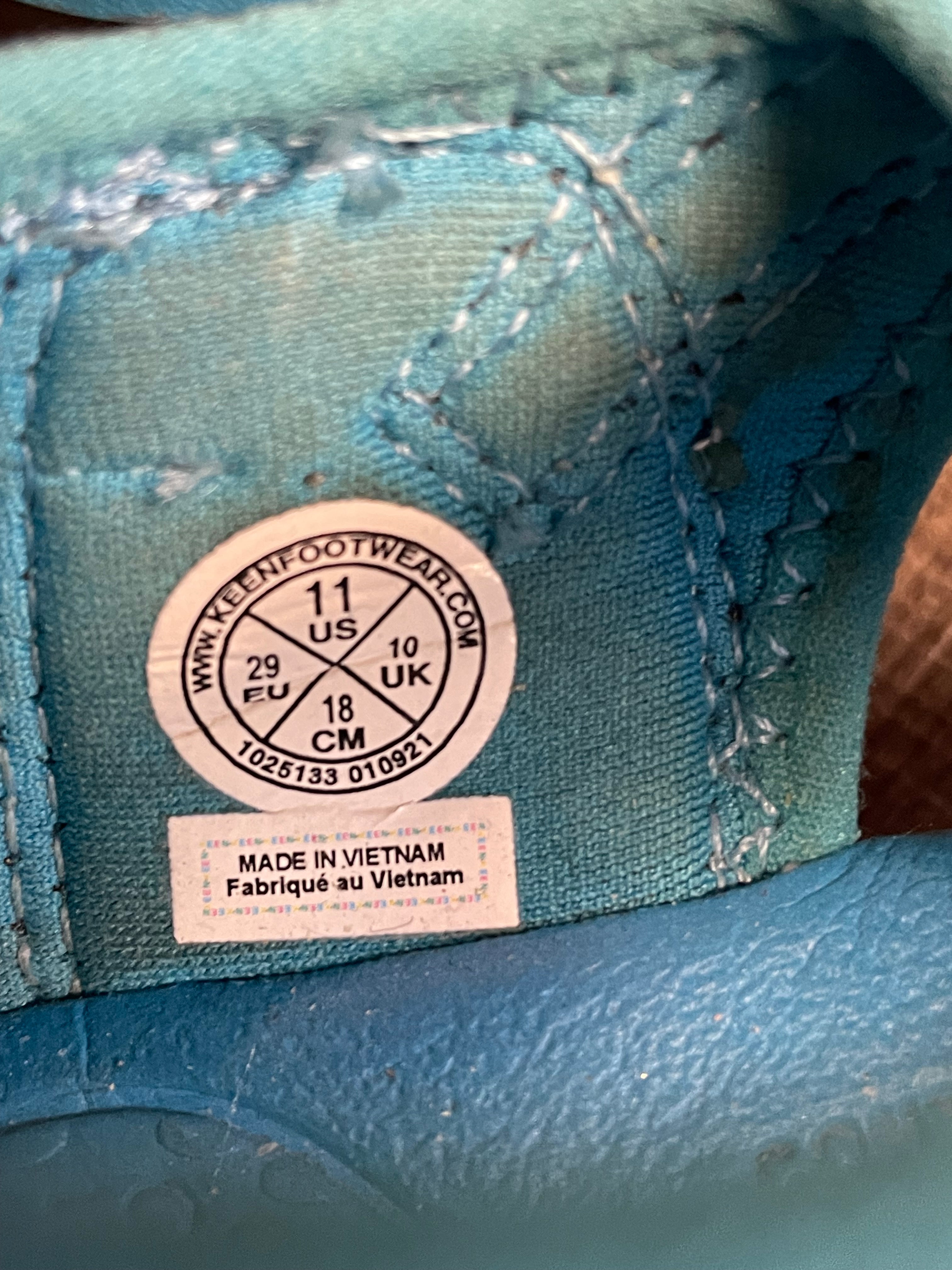 KEEN Toddlers' Seacamp II CNX in the Vivid Blue/Original Tie Dye (11Y) - BinxBerry Consignment