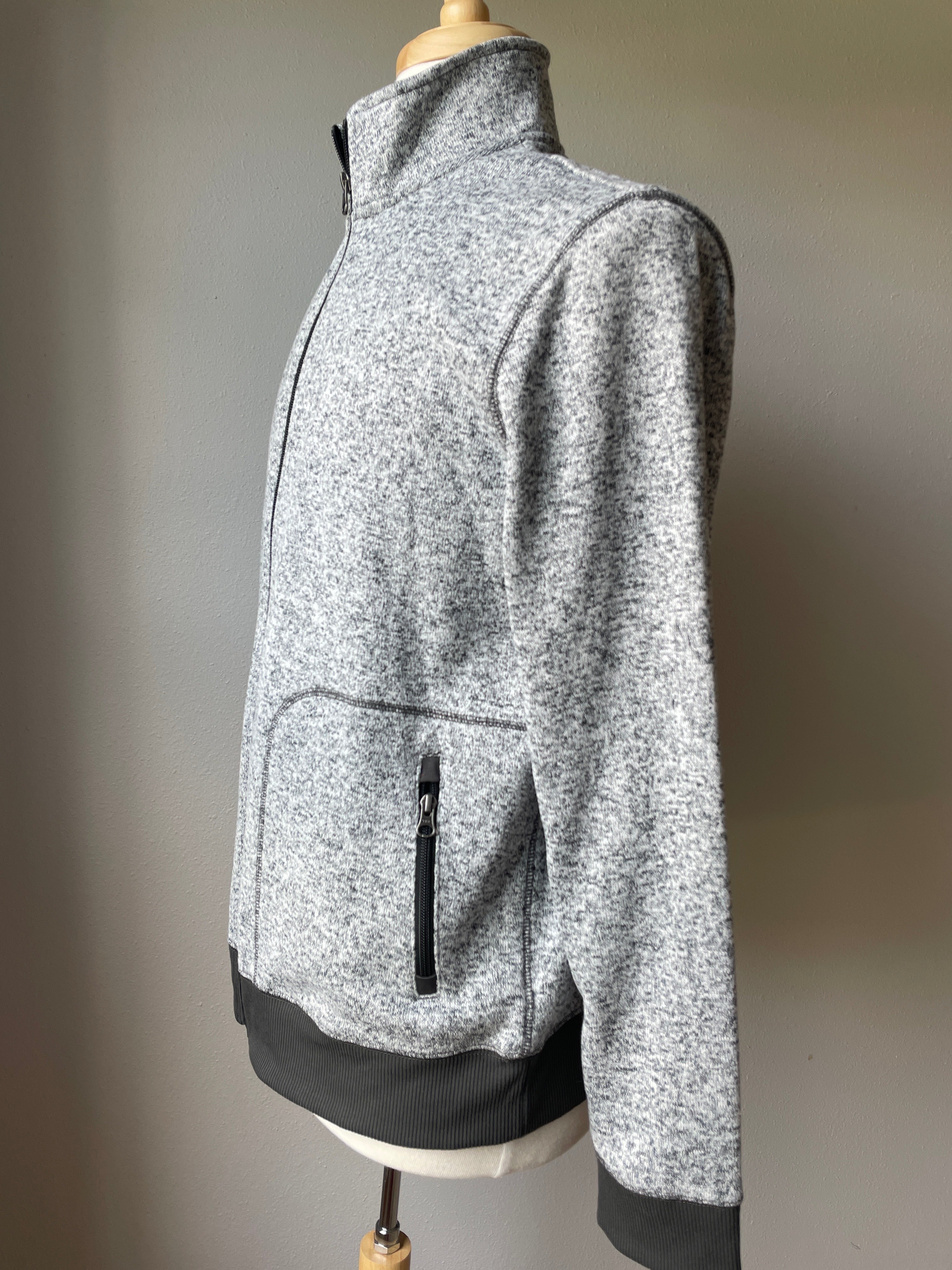 Sonoma Fleece Lined Zip Up Men's Sweater (L)