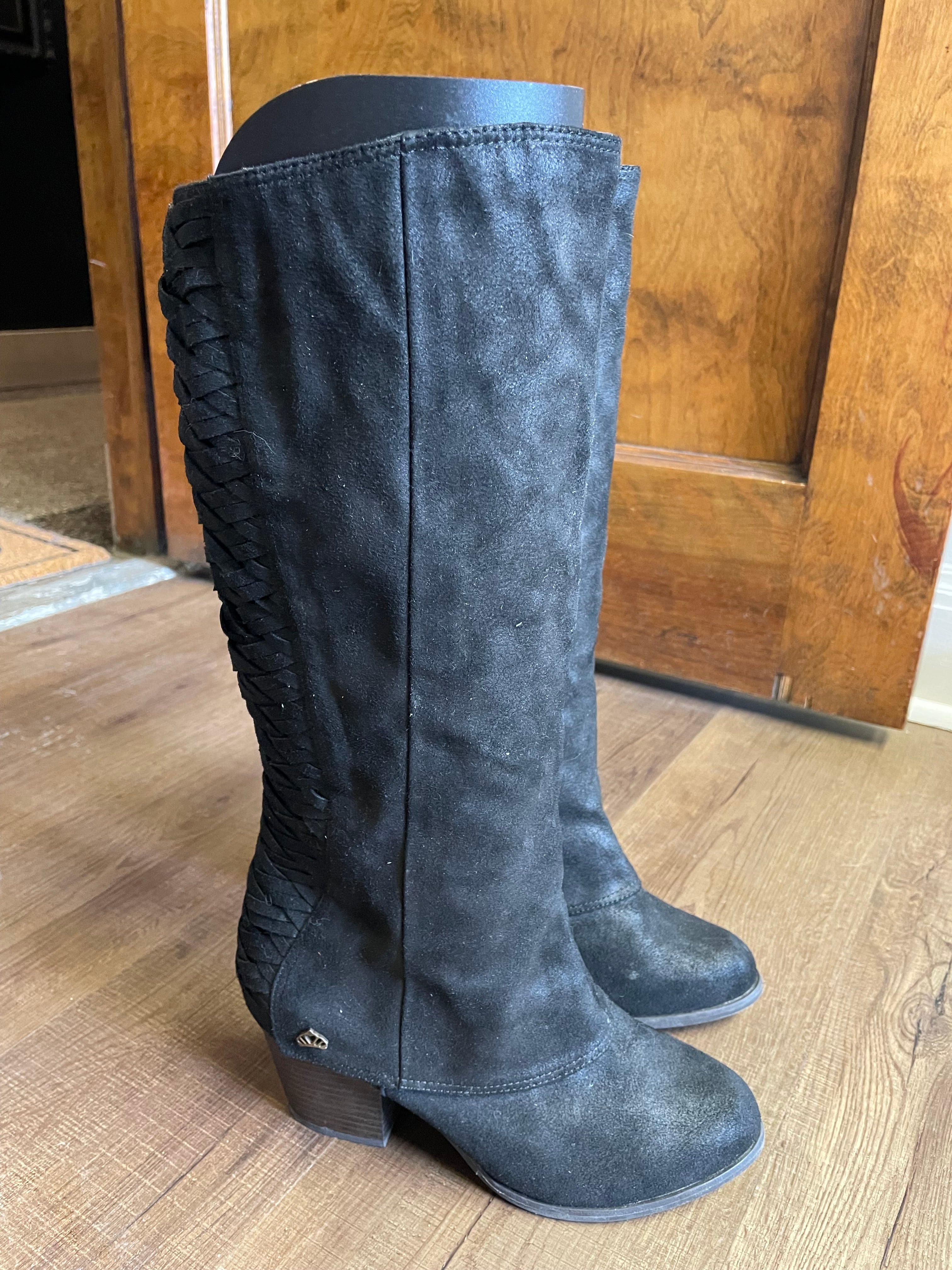 Fergalicious Tinley-T Women's Knee High Boot (9.5W) - BinxBerry Consignment