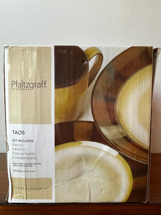 Pfaltzgraff Everyday Taos 16pc Dinnerware Set (New in box)