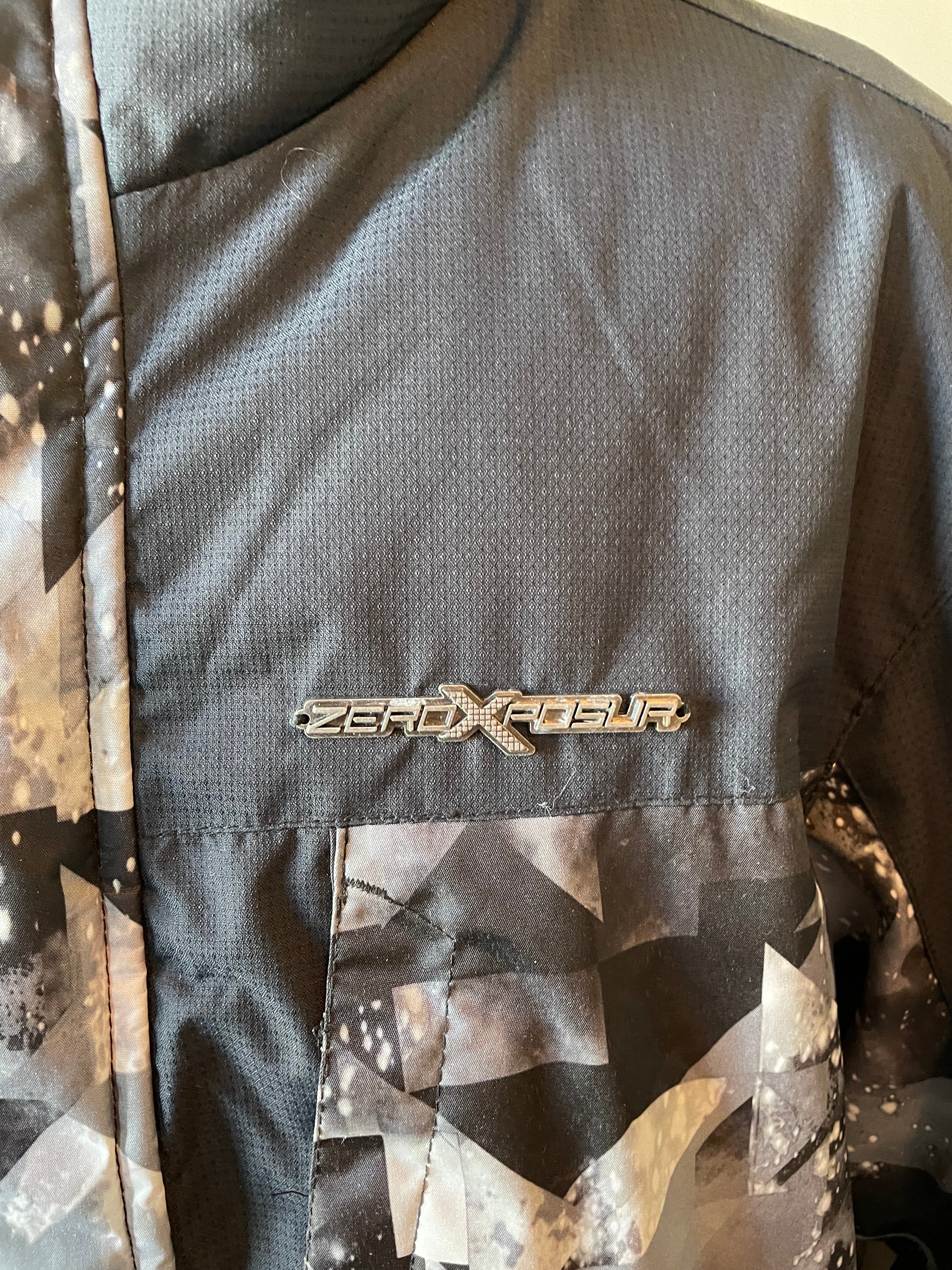 ZeroXposur Coat (YL)