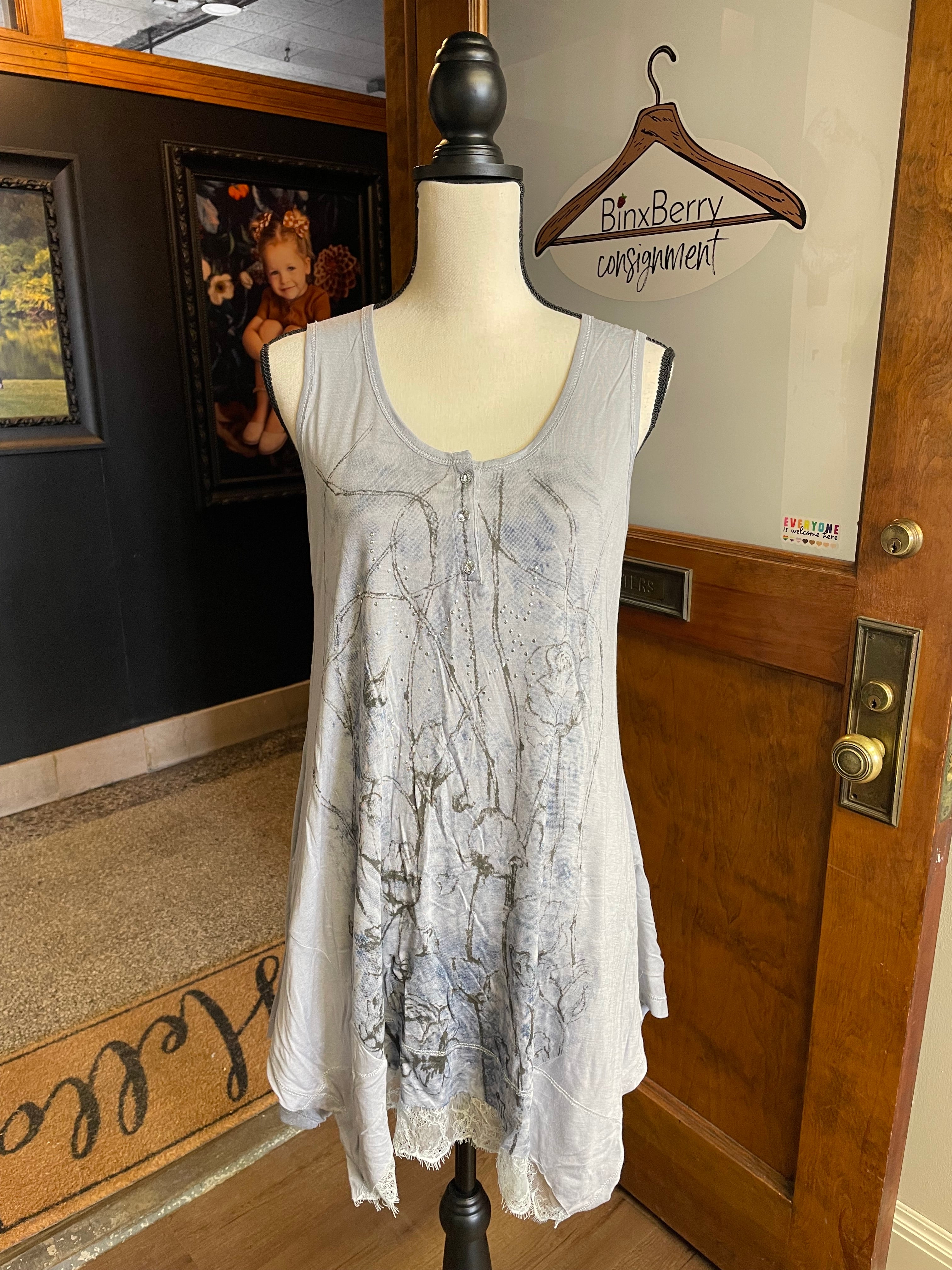 Puli NWT Women's Sleeveless Tunic (L) - BinxBerry Consignment