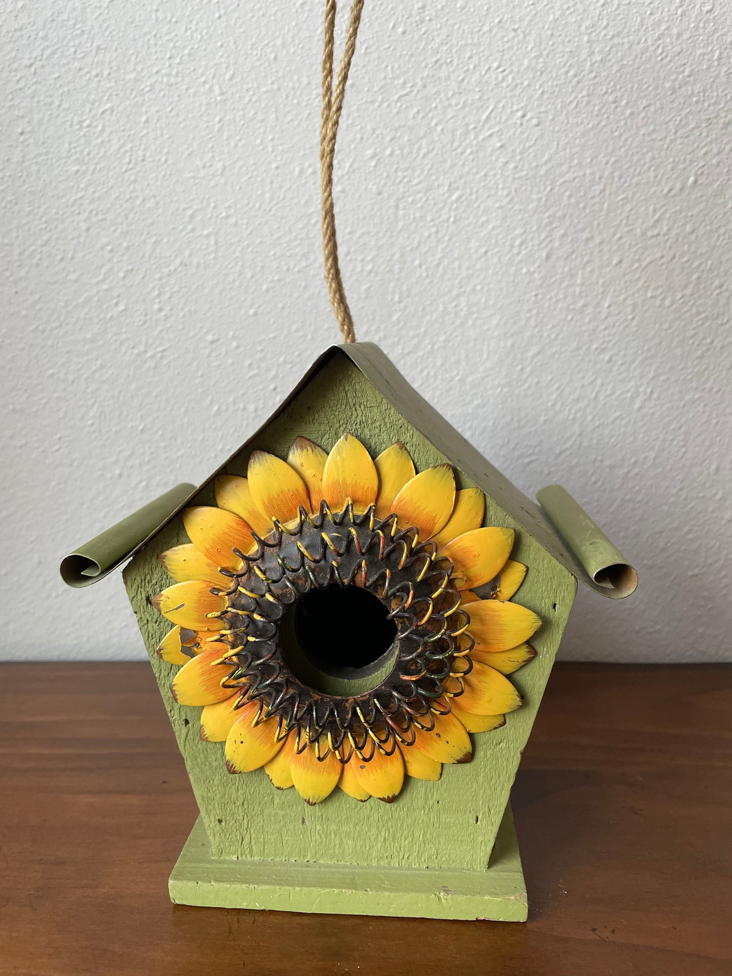 Mini Sunflower Birdhouse Décor