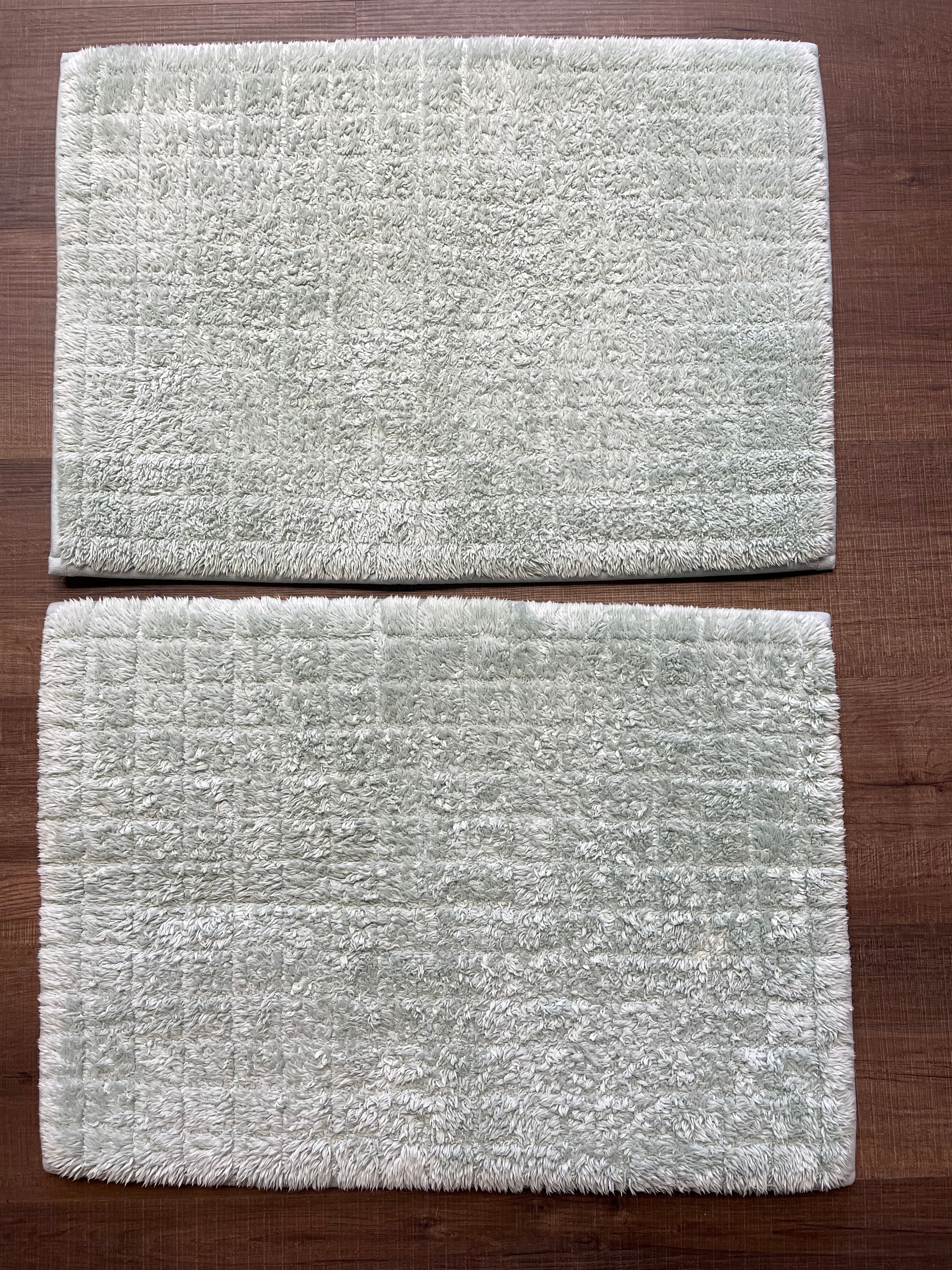 Room Essentials Memory Foam 17x24 Bath Mats (set of 2) - BinxBerry Consignment