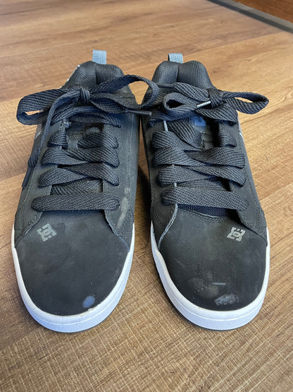 DC Men's Court Graffik Casual Skate Shoe (8)