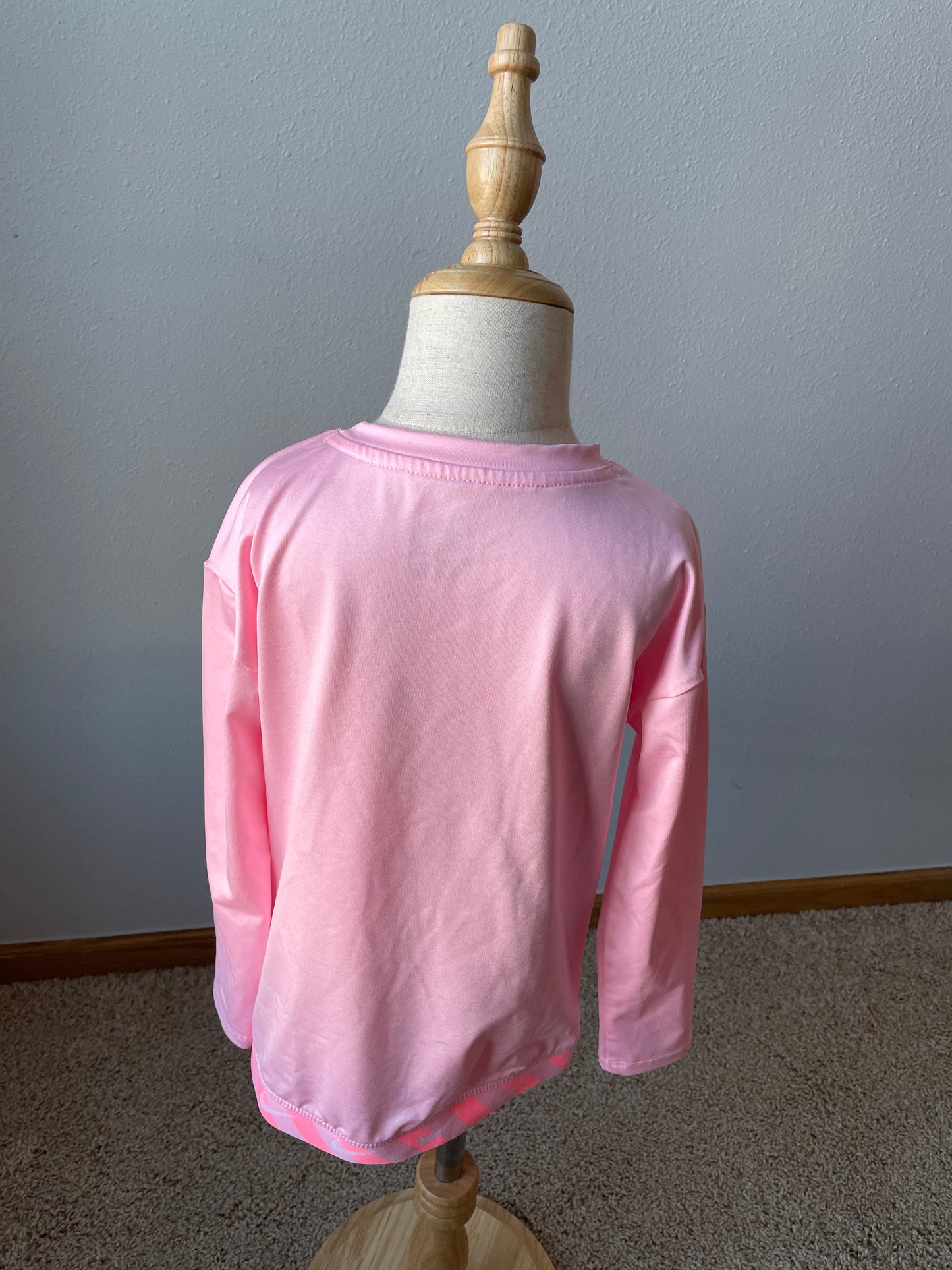 Nike Shirt (YXS)