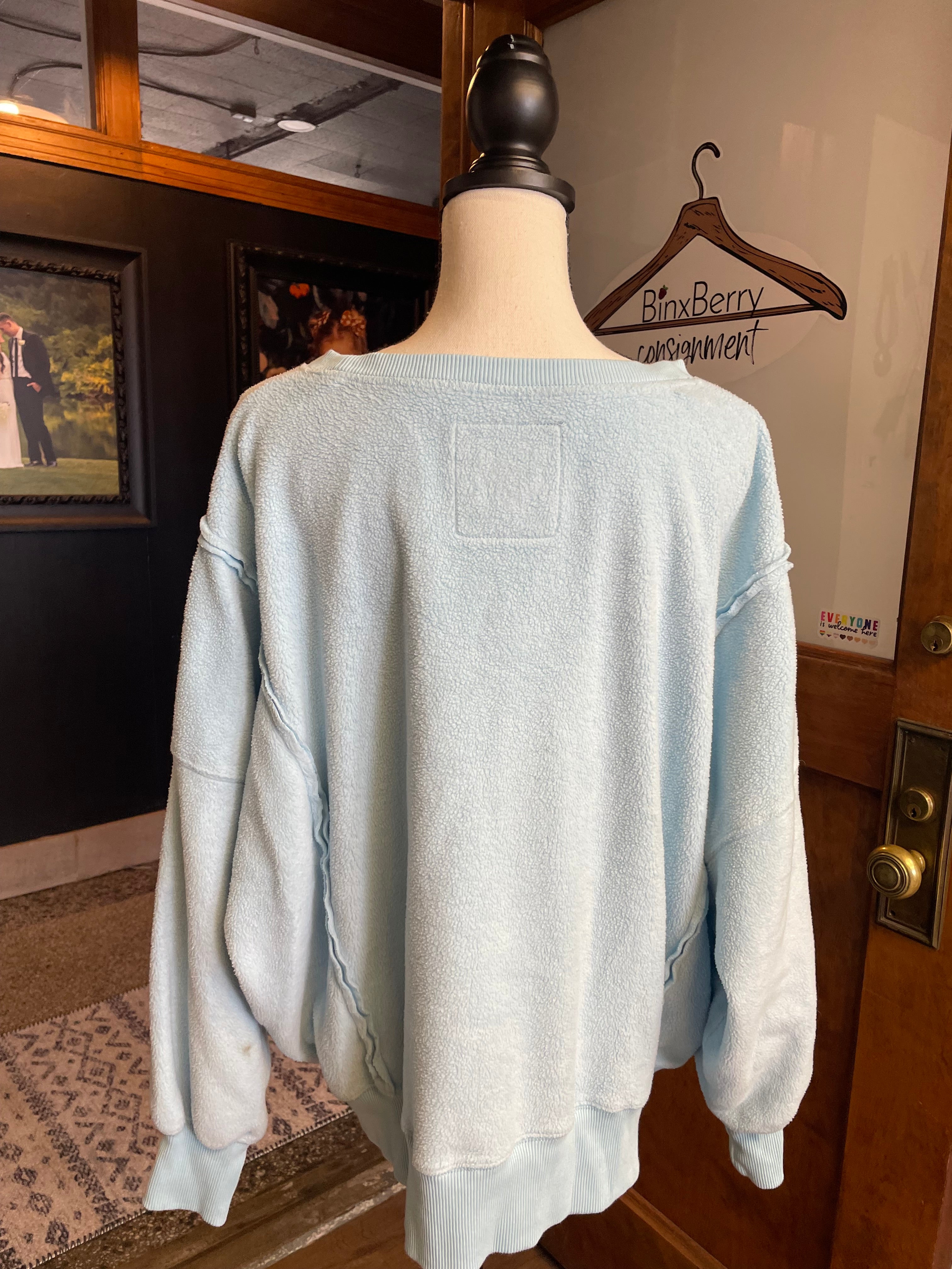 American Eagle Huggable Sweatshirt (S)