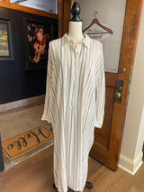 Wrap London Collared Buttoned Midi Shirt Dress (14)