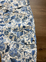 Faded Glory Blue Floral Capris (16)