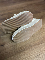 Universal Thread Sneakers (9.5)