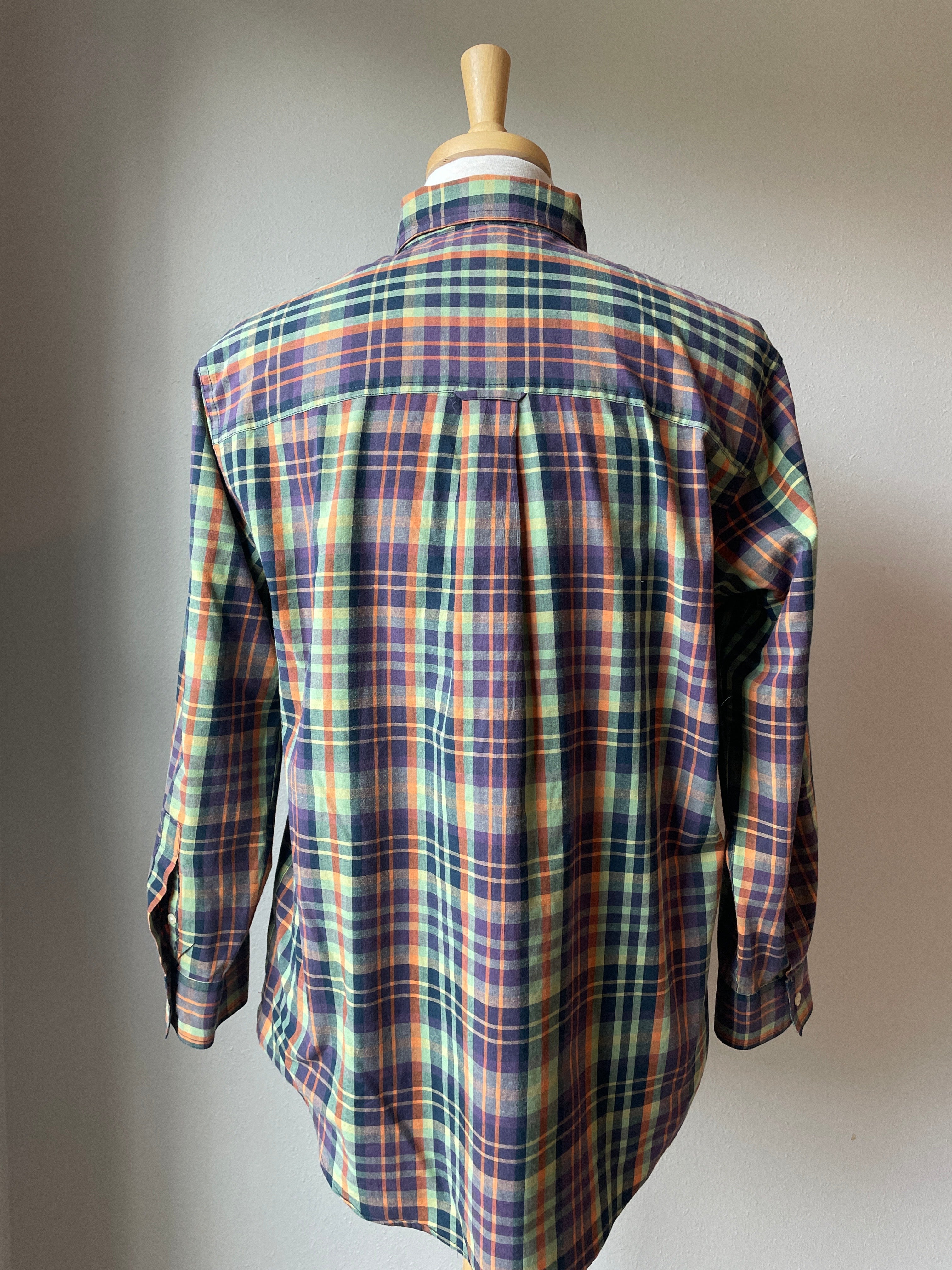 Chaps Easy Care Men's Plaid Button Down (M)