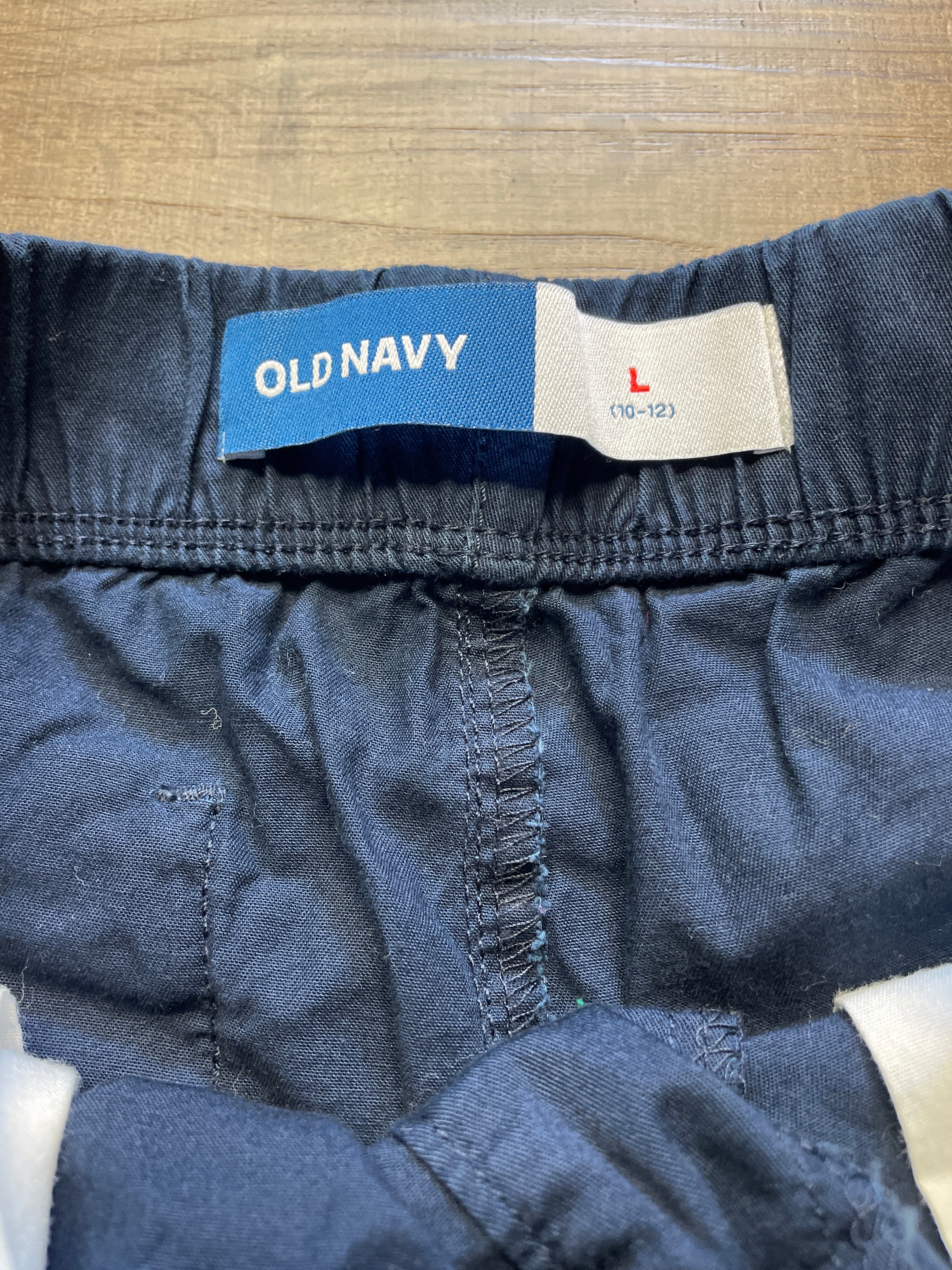 Old Navy Boy's Navy Cargo Shorts (YL)