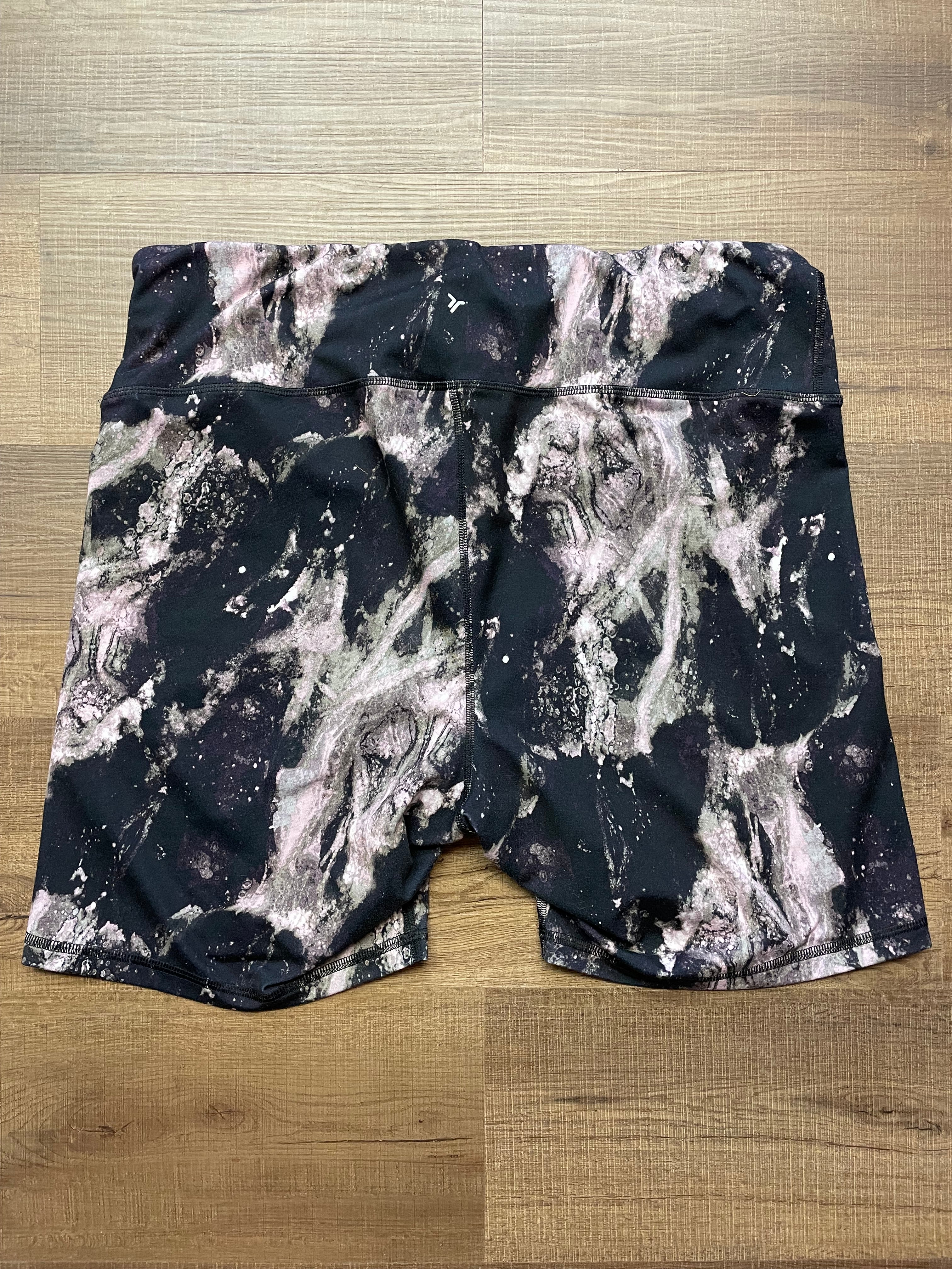 Old Navy Active High Rise Bike Short (XXL)